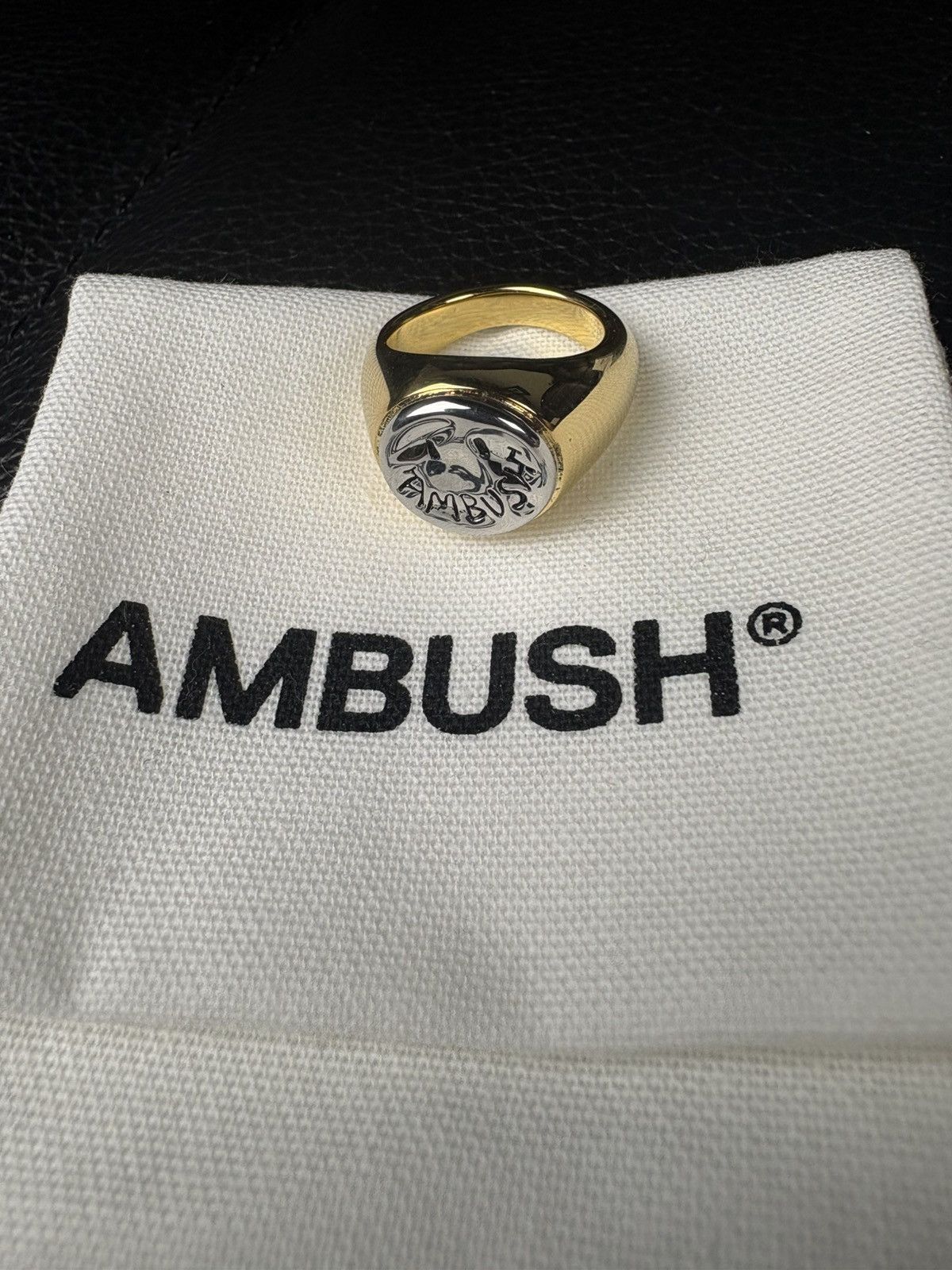Ambush Design Ambush pinky smile logo ring gold plated Size ONE SIZE - 6 Thumbnail