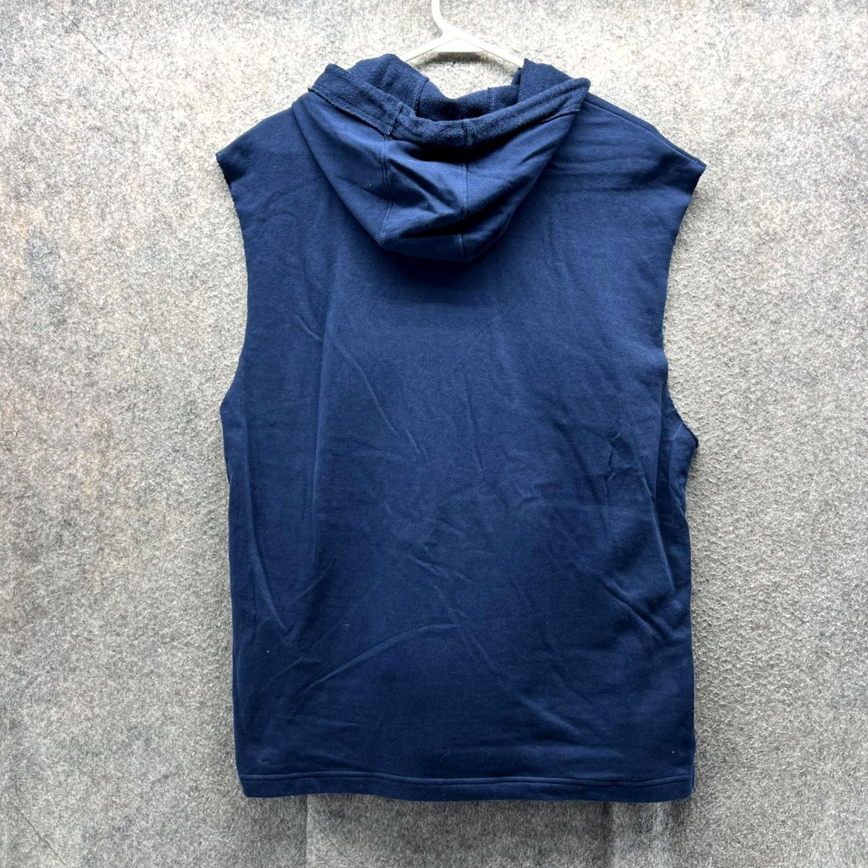 Under Armour VINTAGE Under Armour Sweater Men Large Hooded Sleeveless Blue logo Pullover Casual Workwear Soldier? (Note: unclear) Size US L / EU 52-54 / 3 - 2 Thumbnail