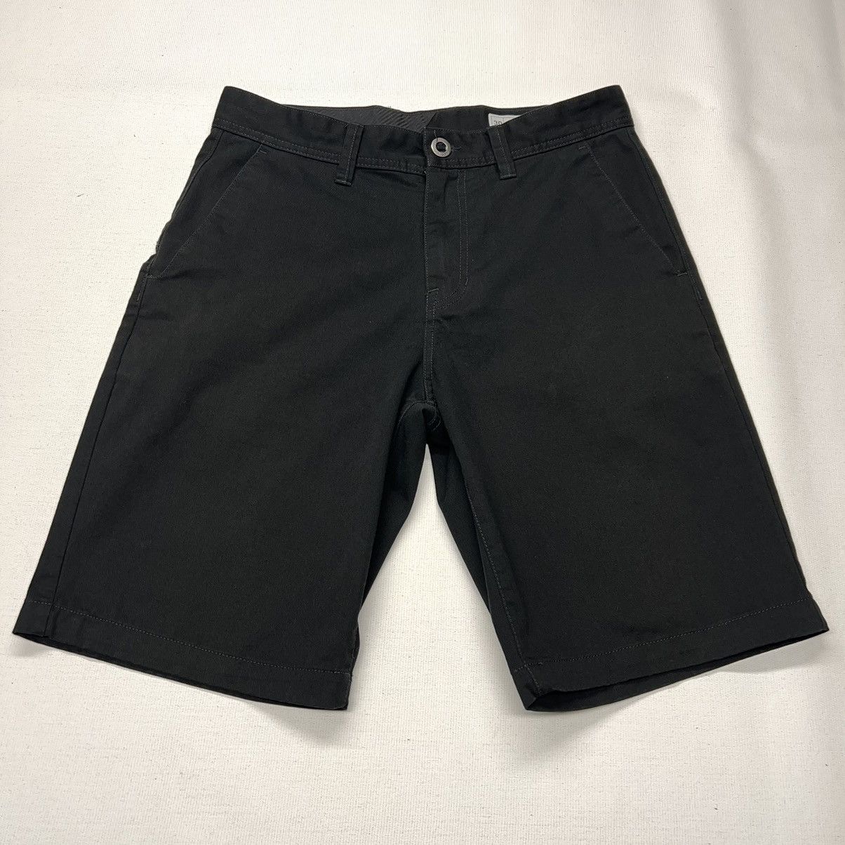 Volcom Volcom Chino Shorts Black Board Beach Casual Simple Skate Size US 30 / EU 46 - 1 Thumbnail