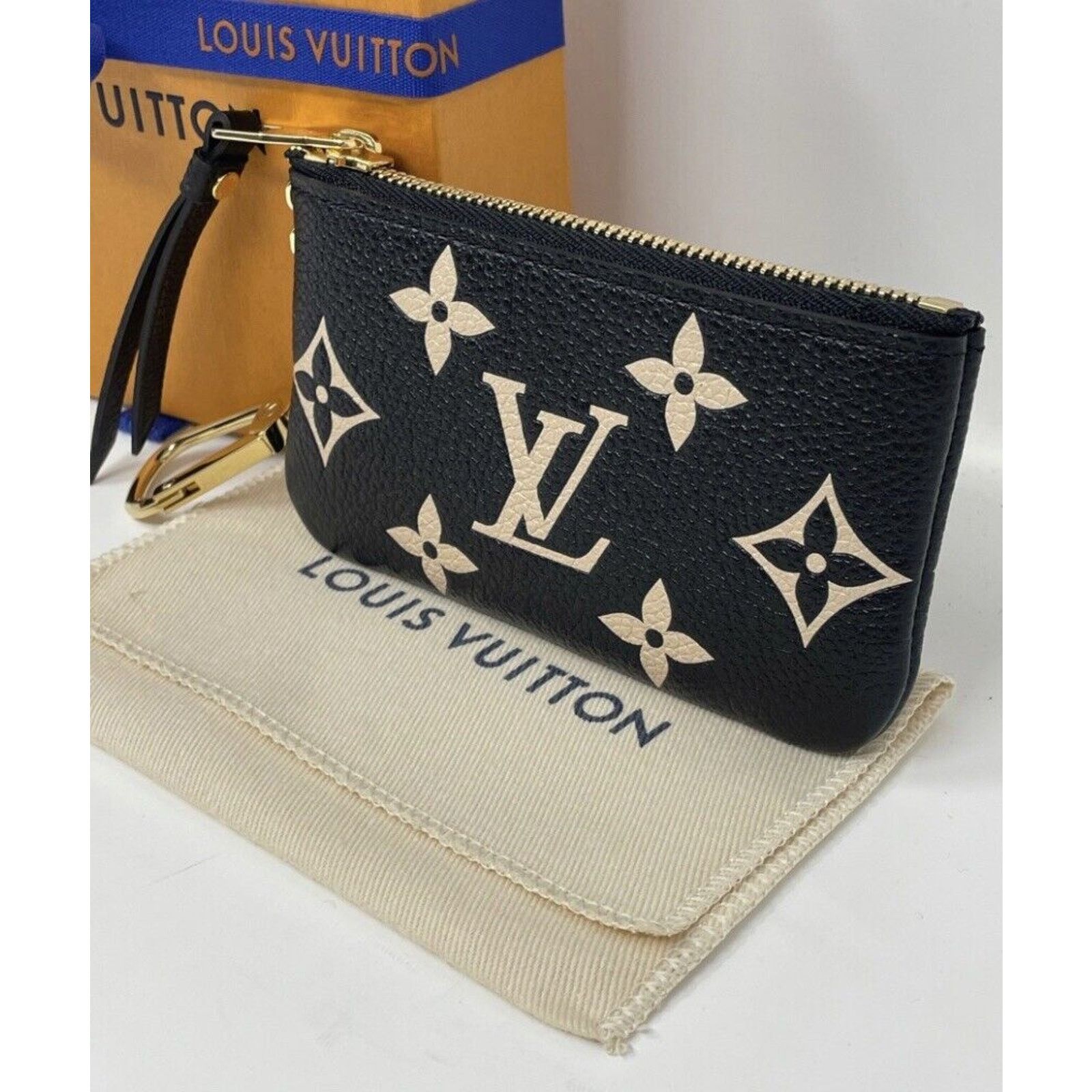 Louis Vuitton Louis Vuitton Bicolor KEY CLES POUCH BNIB Size ONE SIZE - 4 Thumbnail