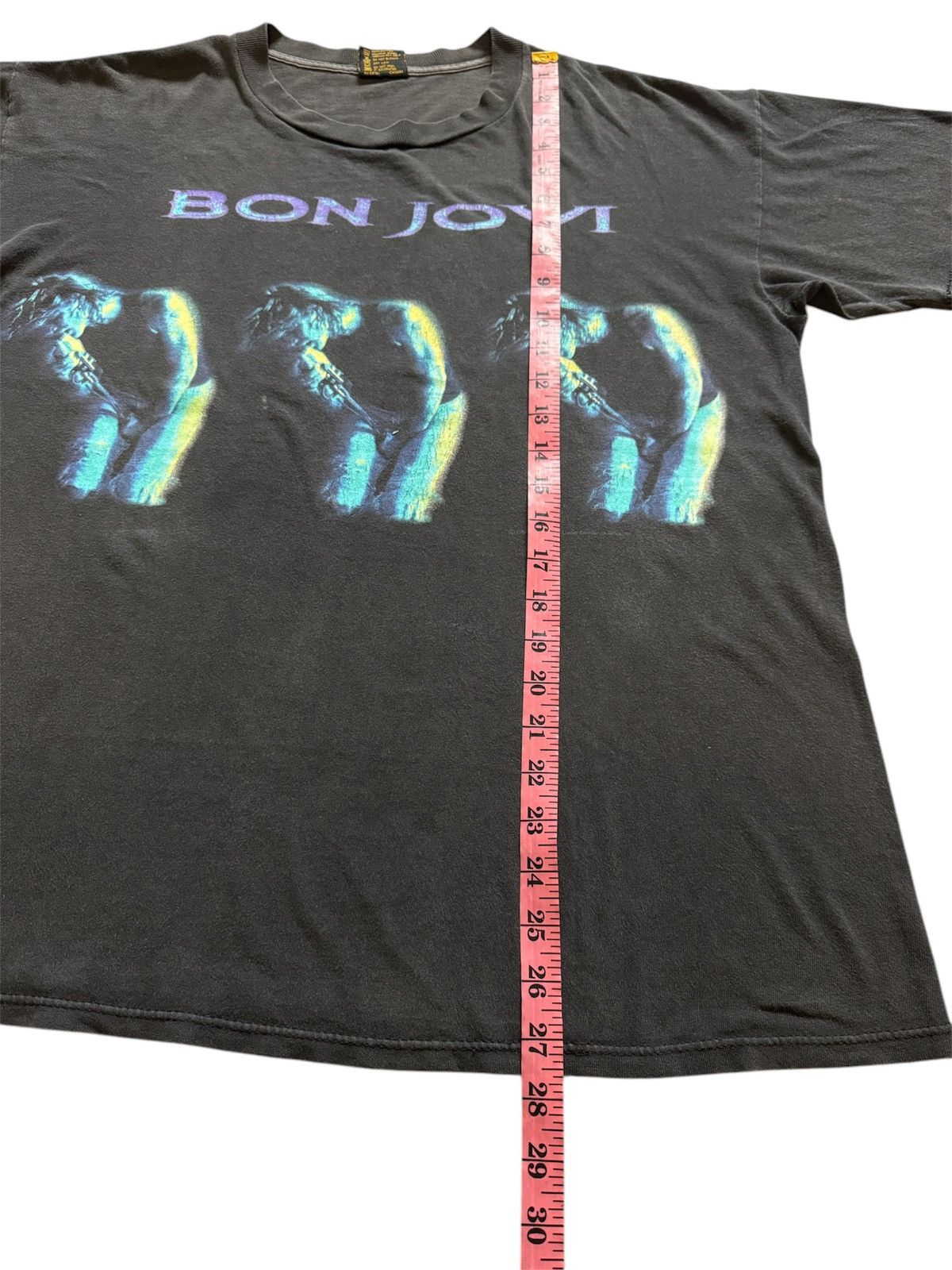 Band Tees VINTAGE 1994 BON JOVI WORLD TOUR BAND TEE FADED Size US L / EU 52-54 / 3 - 12 Thumbnail