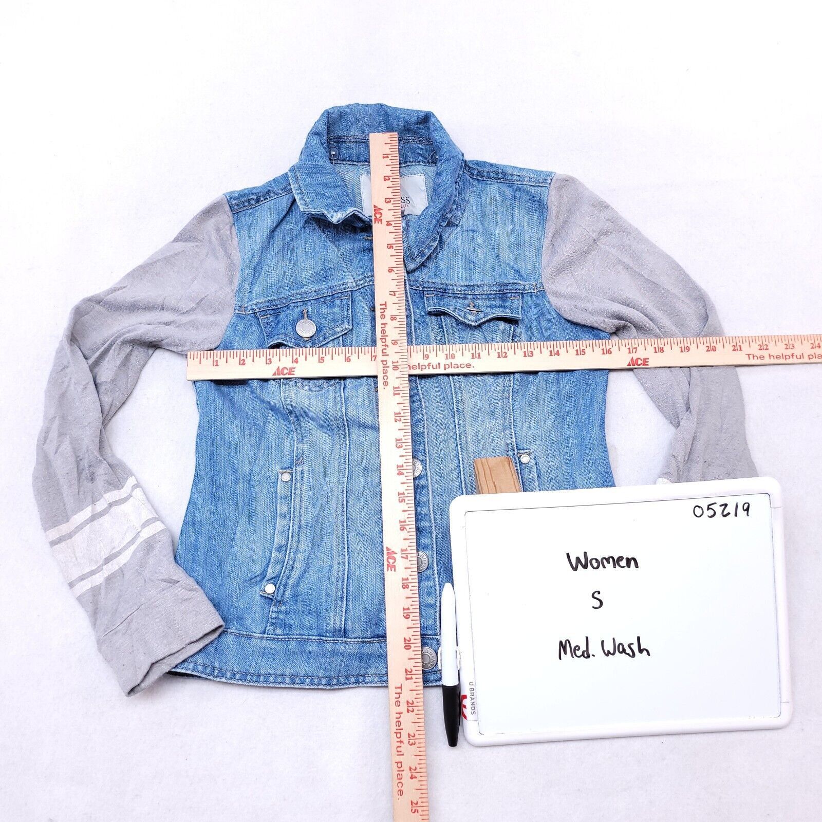 Guess Guess Button Up Casual Jean Jacket Womens Size Small S Blue Size S / US 4 / IT 40 - 6 Thumbnail