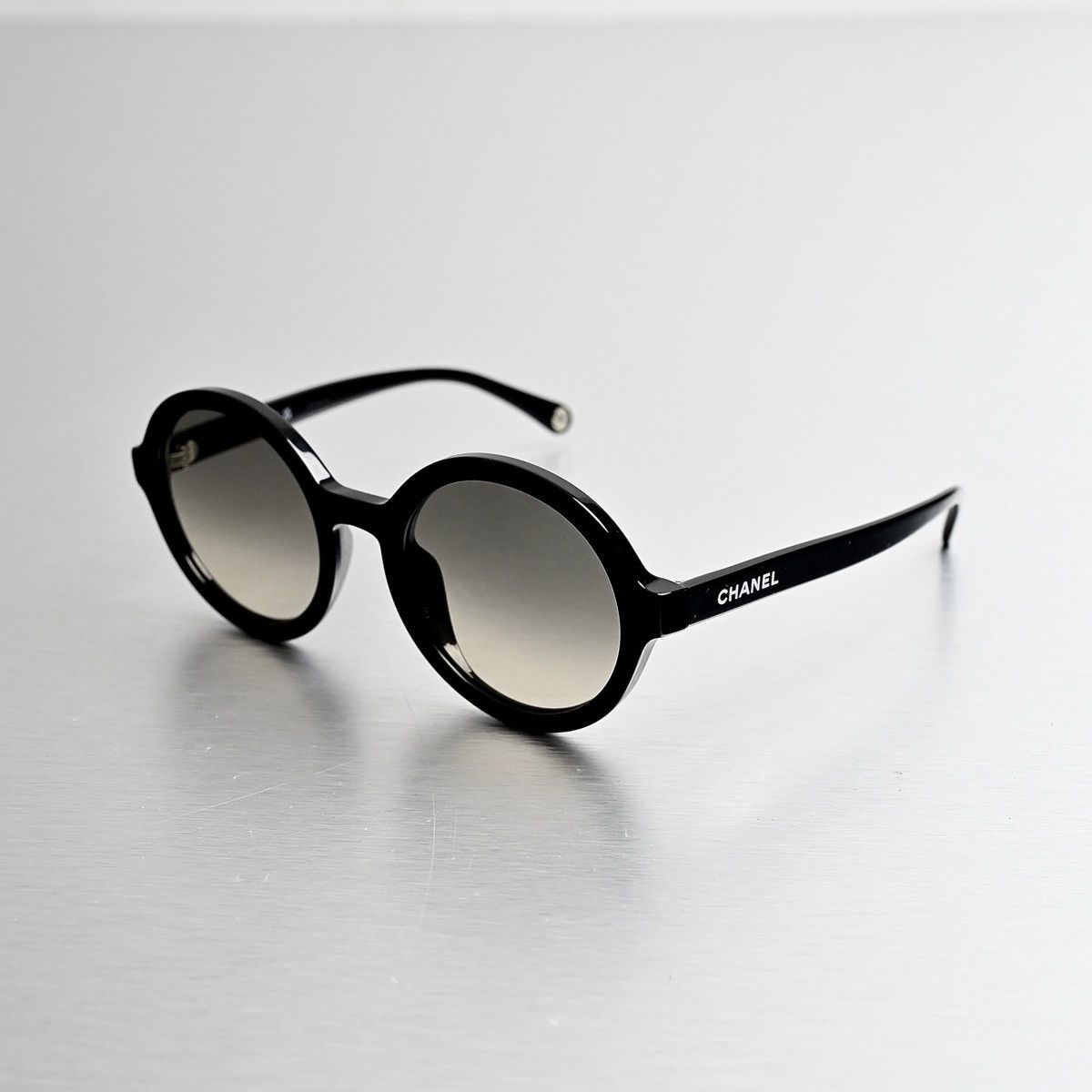 Chanel CHANEL 0CH5522U SUNGLASSES Size ONE SIZE - 1 Thumbnail