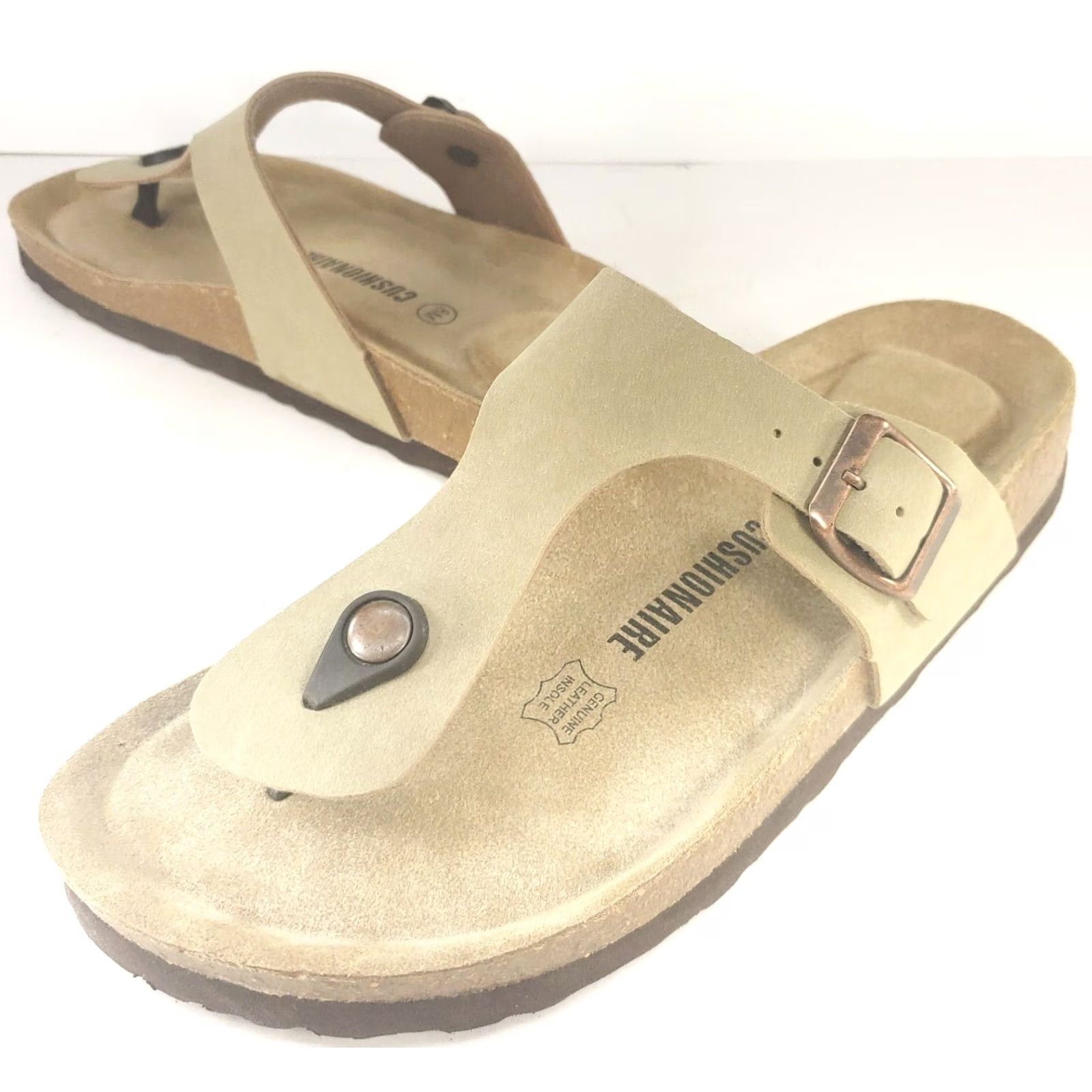 Vintage CUSHIONAIRE Leah Women's Sandal Tan Leather Slip-On Flip Flop Toe Post 8 Size US 8 / IT 38 - 2 Thumbnail