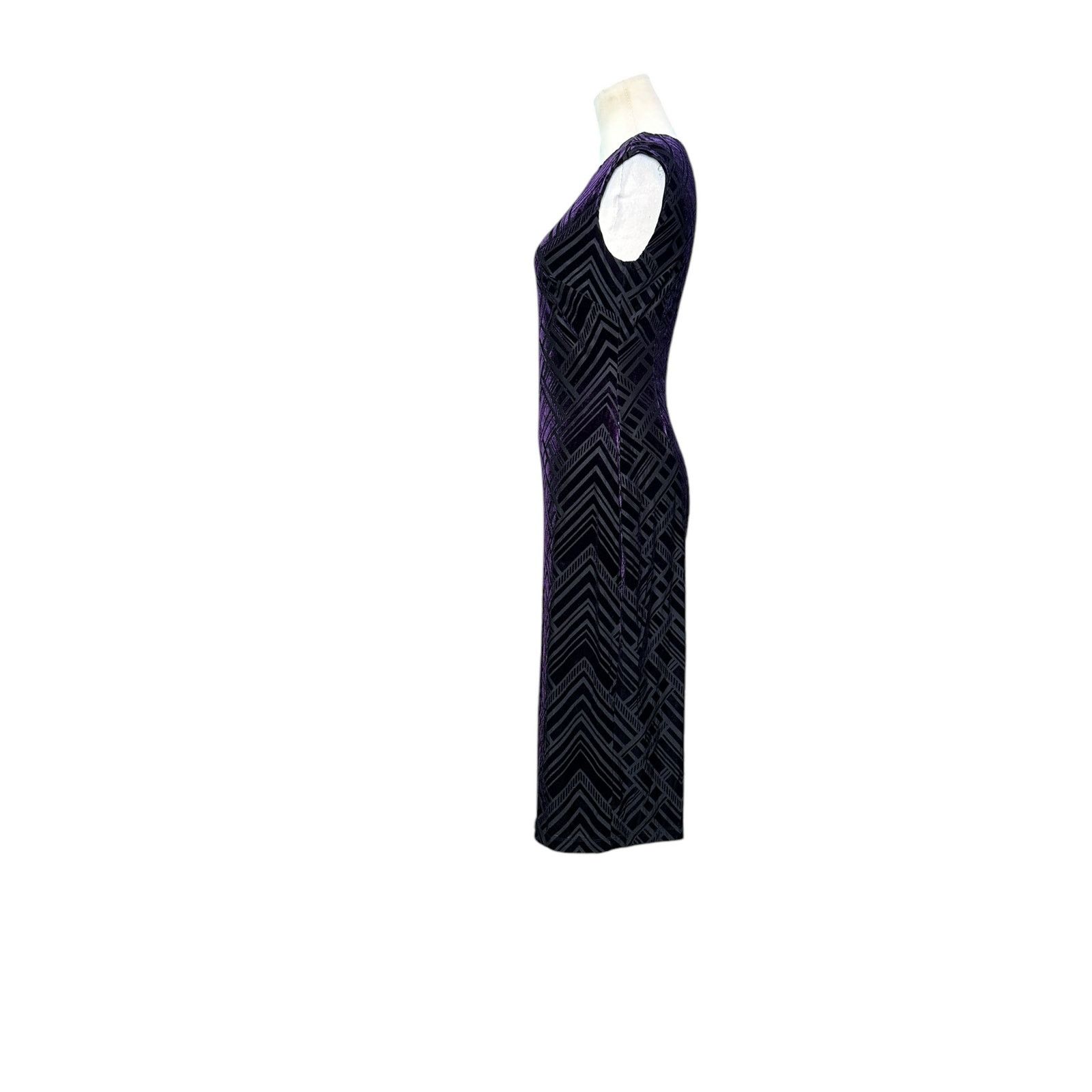 Vince Camuto Vince Camuto purple velvet midi pencil cocktail dress size 4 Size S / US 4 / IT 40 - 9 Thumbnail