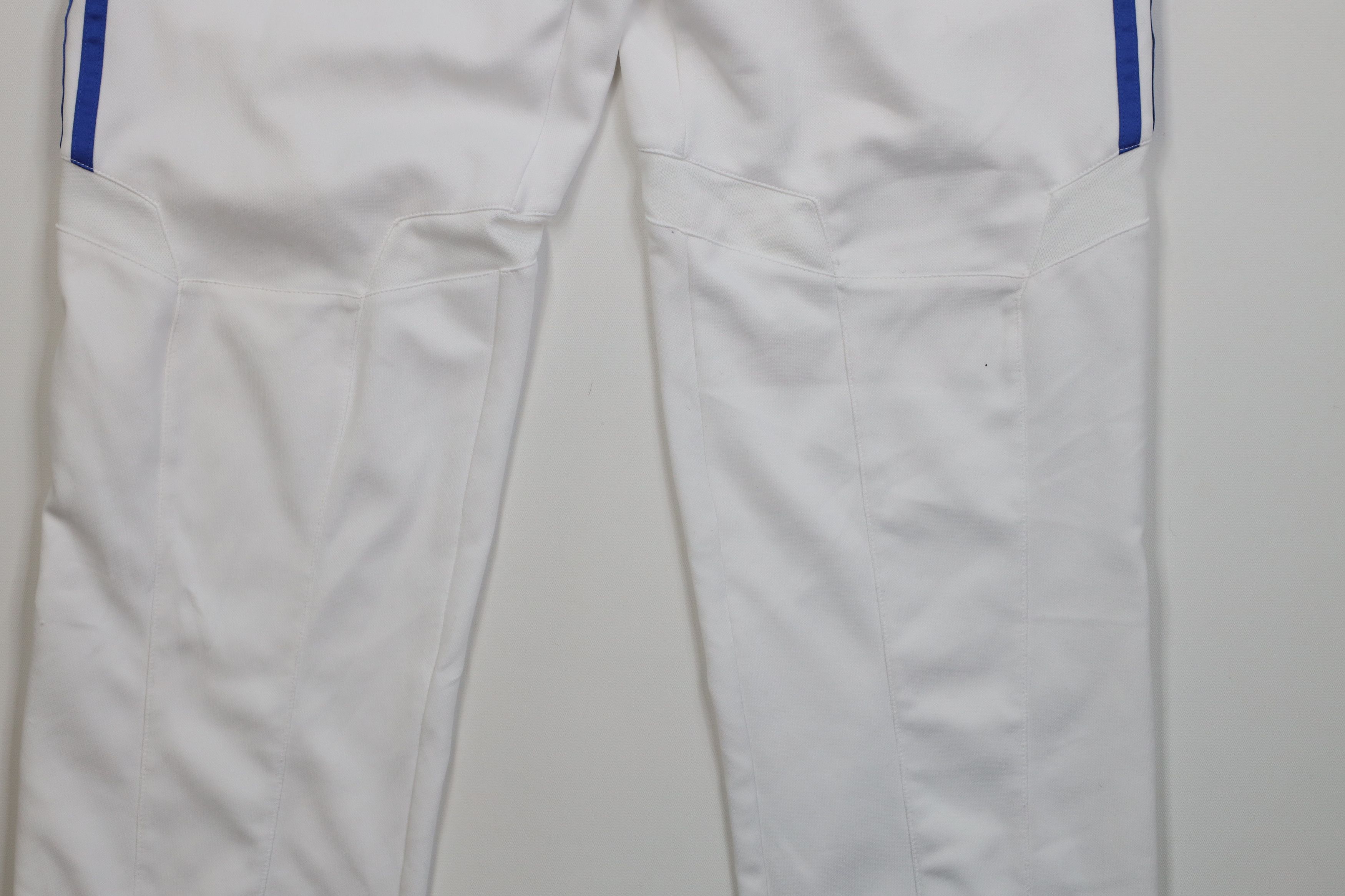 Adidas Vintage Y2K 2004 Adidas Warm Up Tapered Leg Pants White Size US 32 / EU 48 - 4 Thumbnail