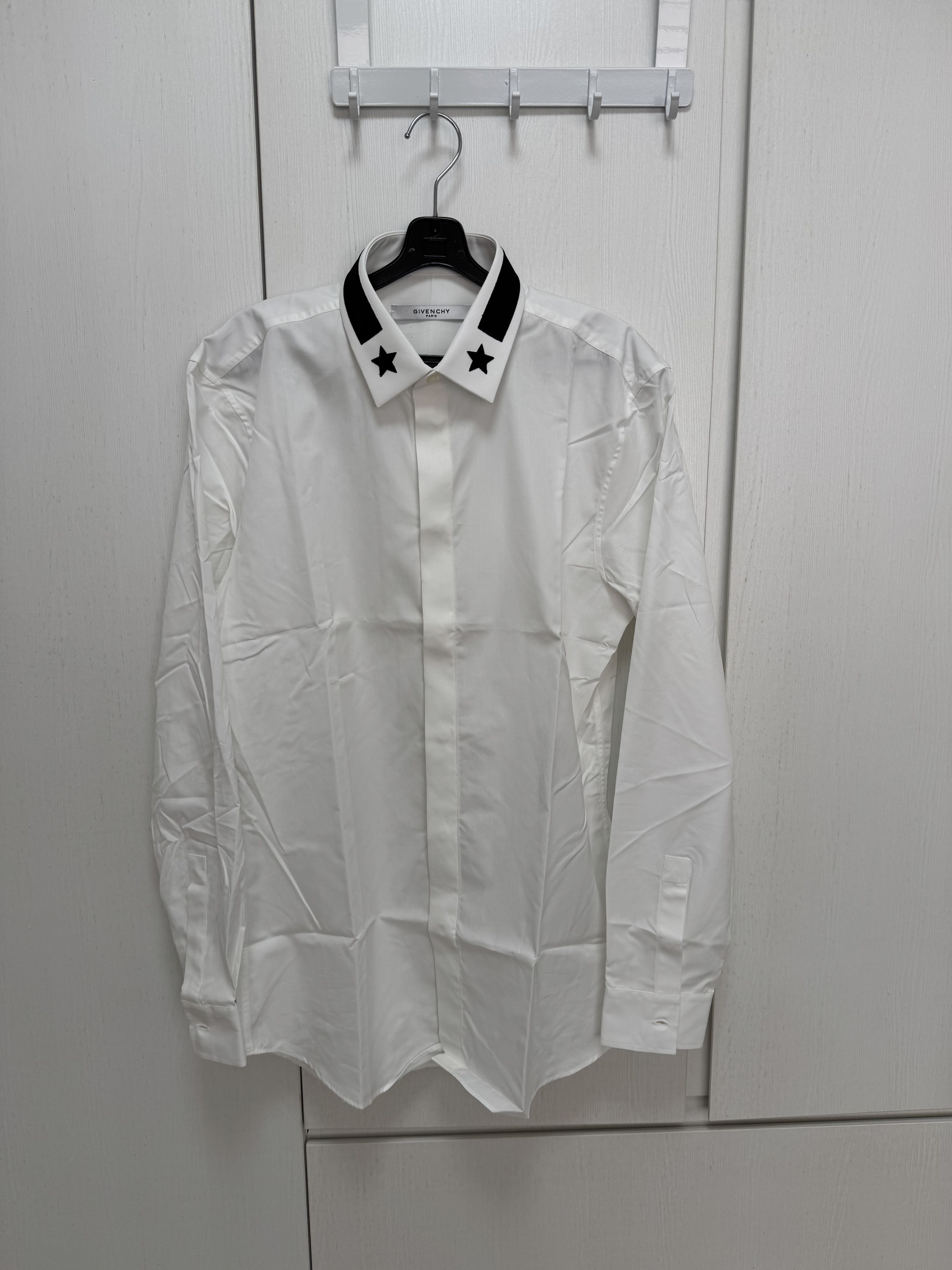 Givenchy Black Star Embroidery Collar Dress Shirt Size US L / EU 52-54 / 3 - 1 Thumbnail