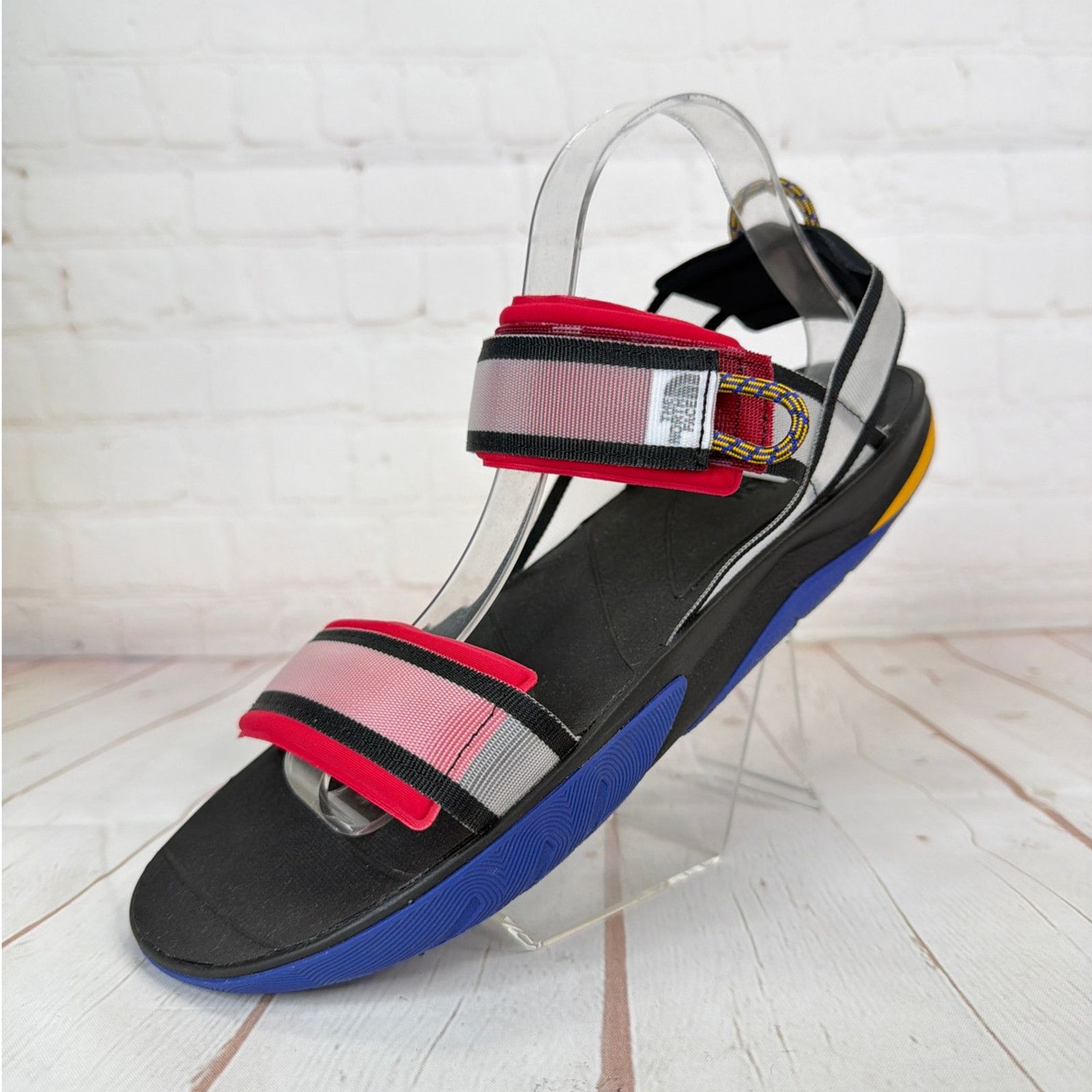 The North Face The North Face Red Black Skeena Sport Sandals Mens Size 11 Size US 11 / EU 44 - 3 Thumbnail