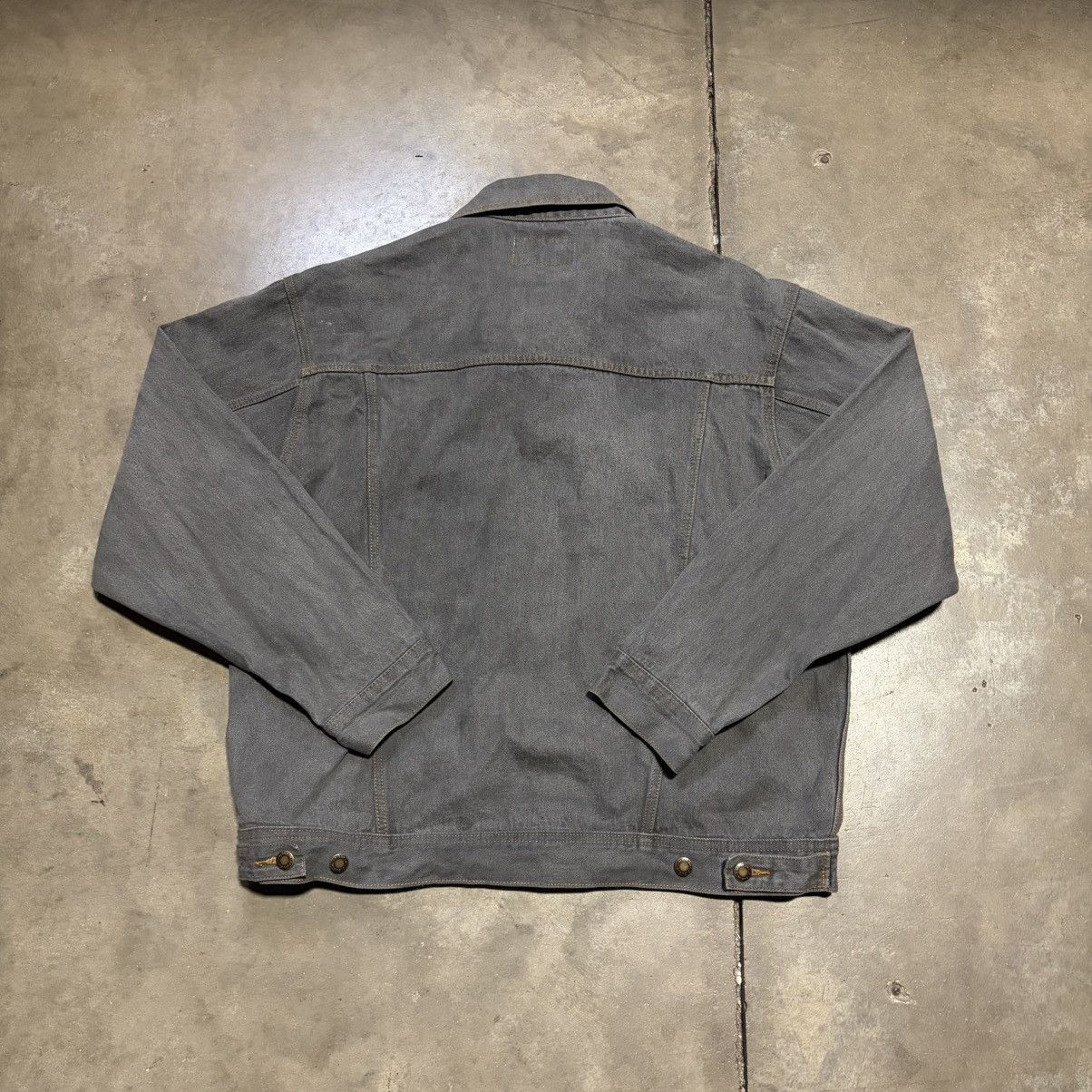 Wrangler Vintage Wrangler Rugged Wear Denim Trucker Jacket Charcoal Size US L / EU 52-54 / 3 - 5 Thumbnail