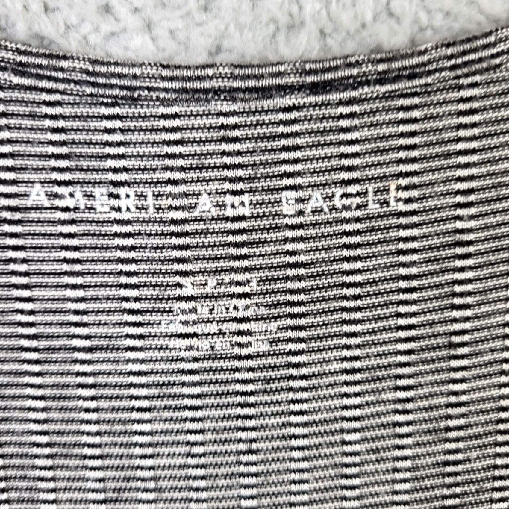 American Eagle Outfitters American Eagle Outfitters Cropped Top Women S Petite Short Sleeve Round Neck Multicolor Stretch Size S / US 4 / IT 40 - 2 Thumbnail