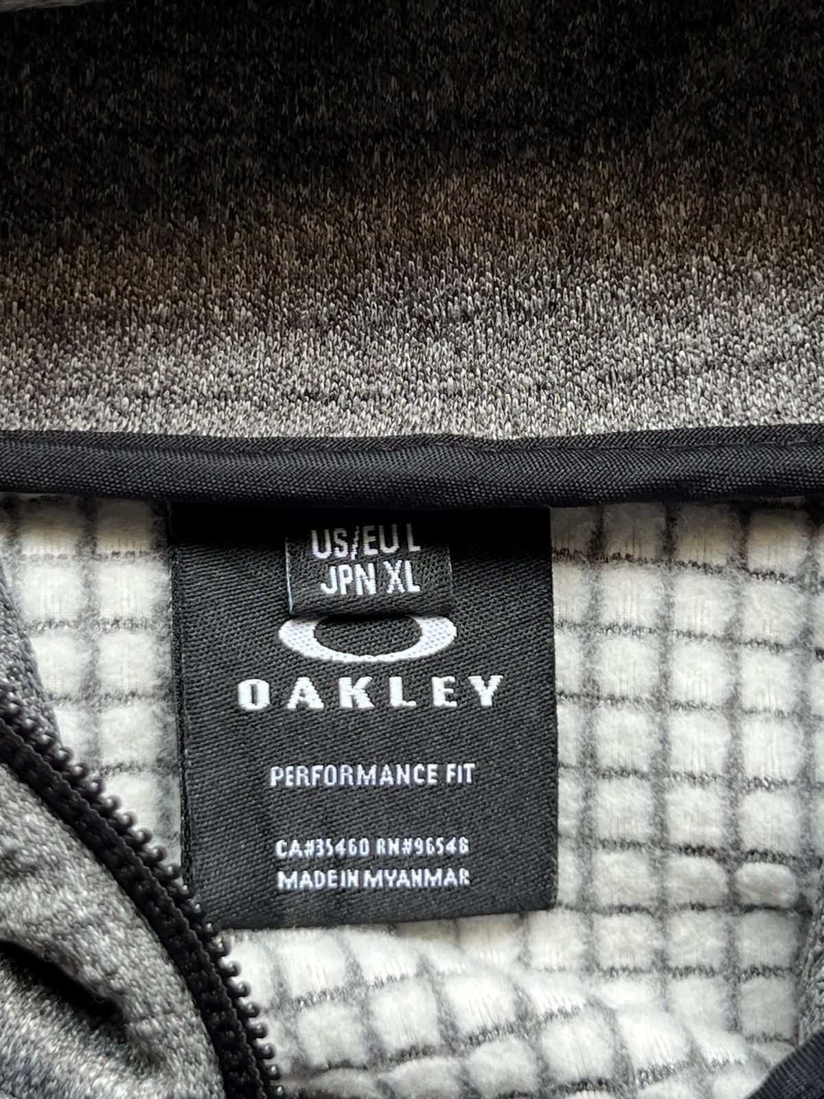 Oakley OAKLEY Ellipse Logo Performance Fit Technical Hoodie Size US M / EU 48-50 / 2 - 2 Thumbnail