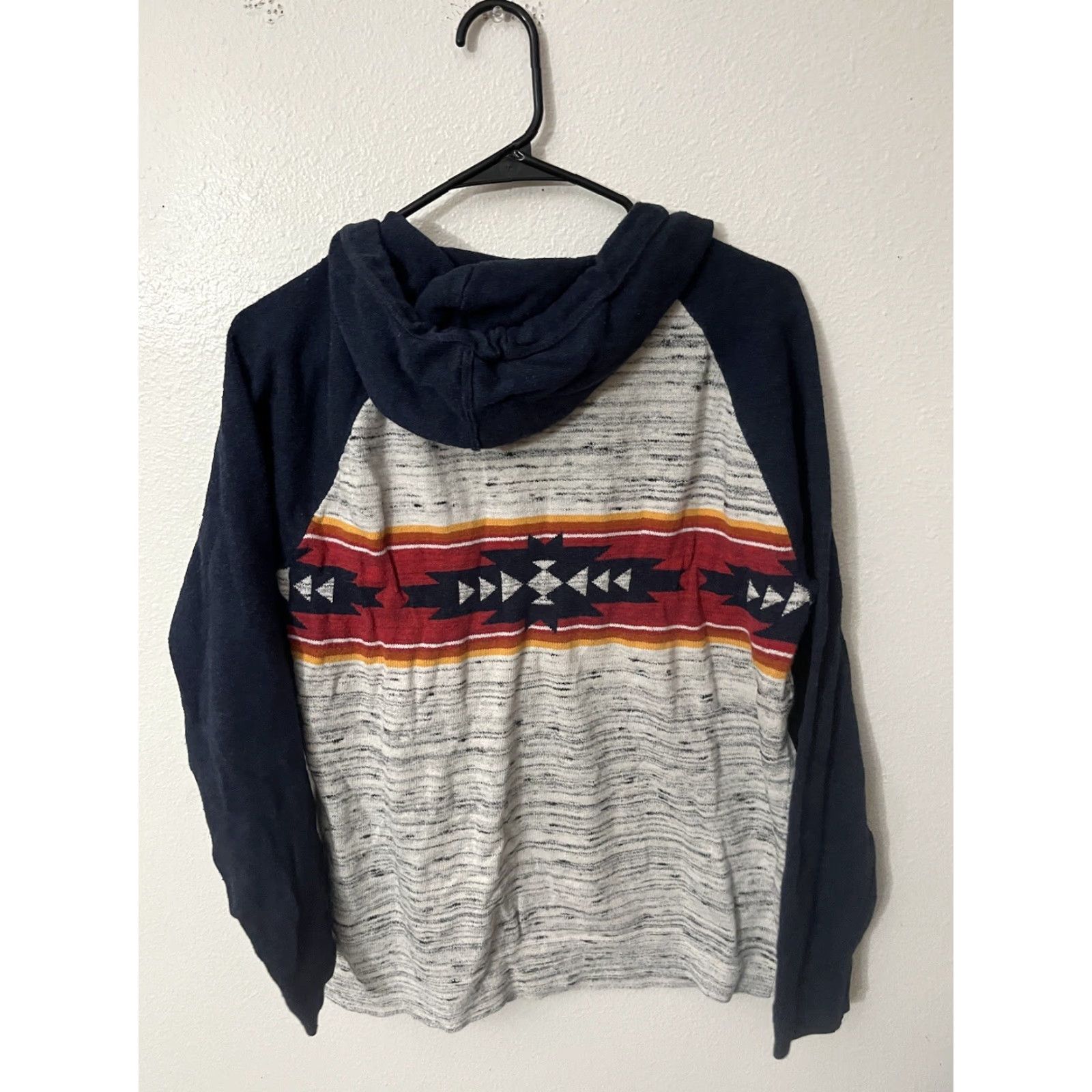 American Eagle Outfitters AMERICAN EAGLE Aztec Print Hoodie Sweater Medium Mens Pullover Hooded Casual Knit Multicolor Cotton Blend Polyester Size US M / EU 48-50 / 2 - 3 Thumbnail