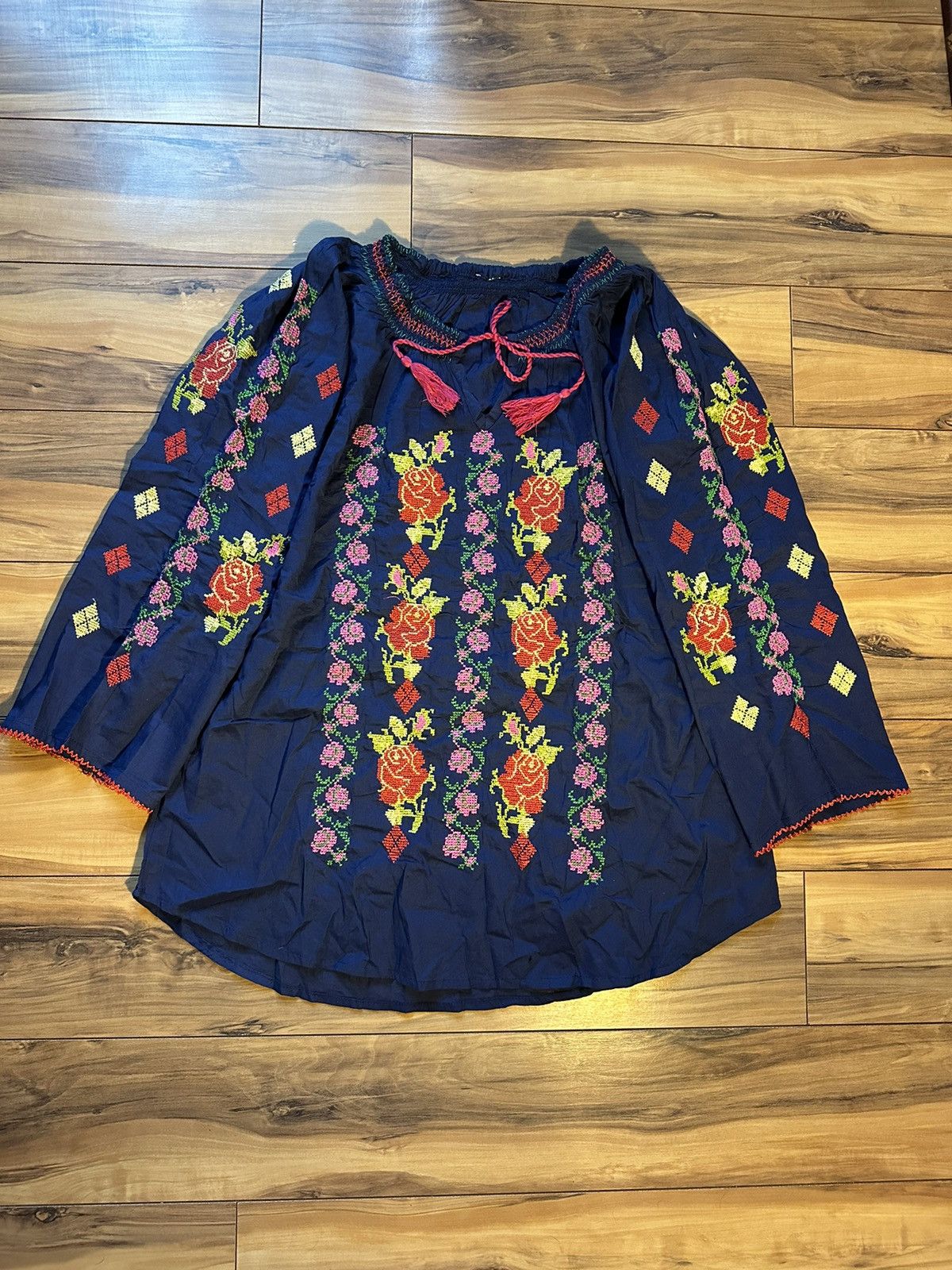 Vintage Embroidered Navy Blue Floral Women's Top Size L / US 10 / IT 46 - 1 Thumbnail