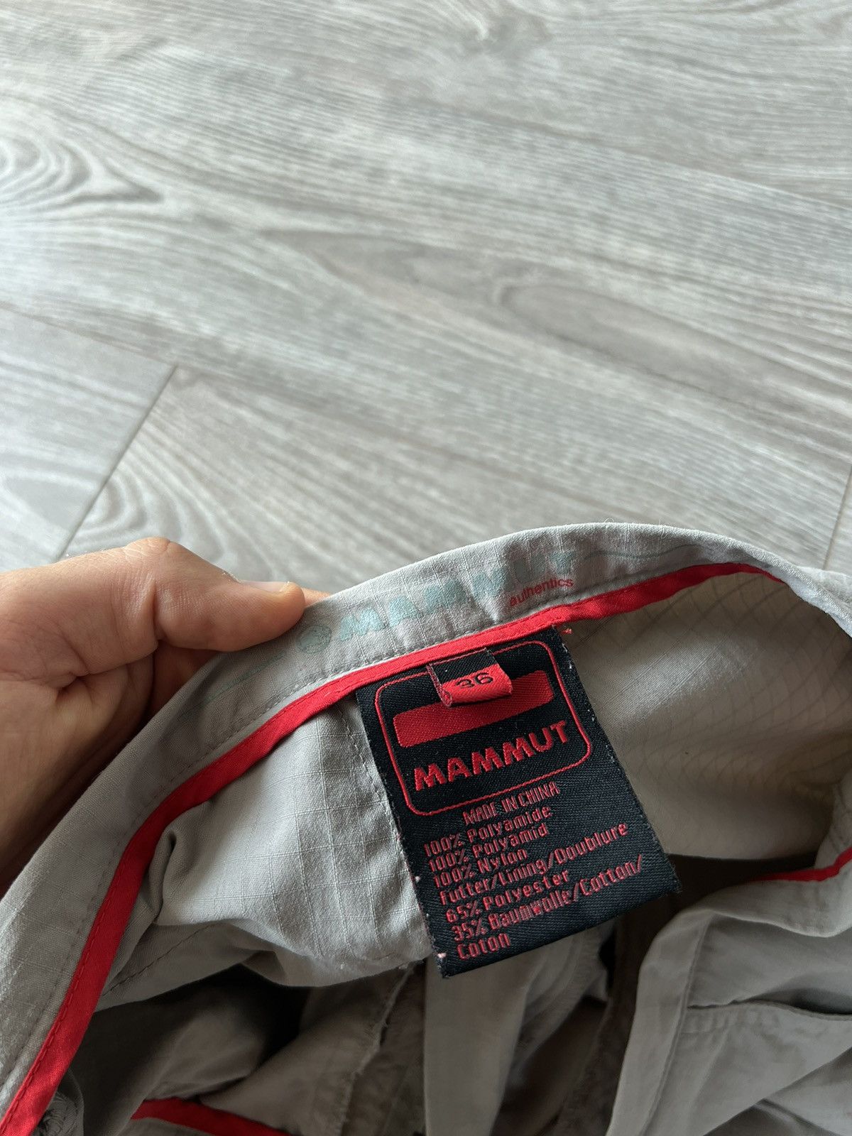 Mammut × Vintage ‼️Mammut Circle Logo Multi Pocket Regular Long Shorts‼️ Size US 32 / EU 48 - 13 Thumbnail