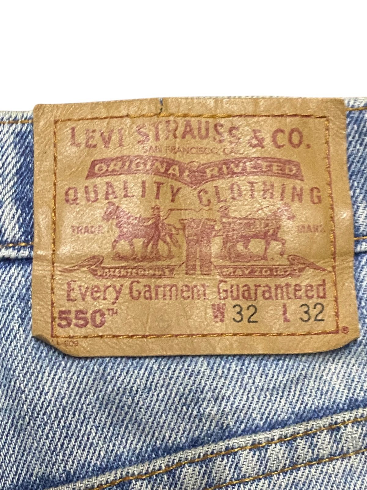 Levi's Vintage Clothing Vintahe Levis 550 Faded Wash Grunge Size US 32 / EU 48 - 12 Thumbnail