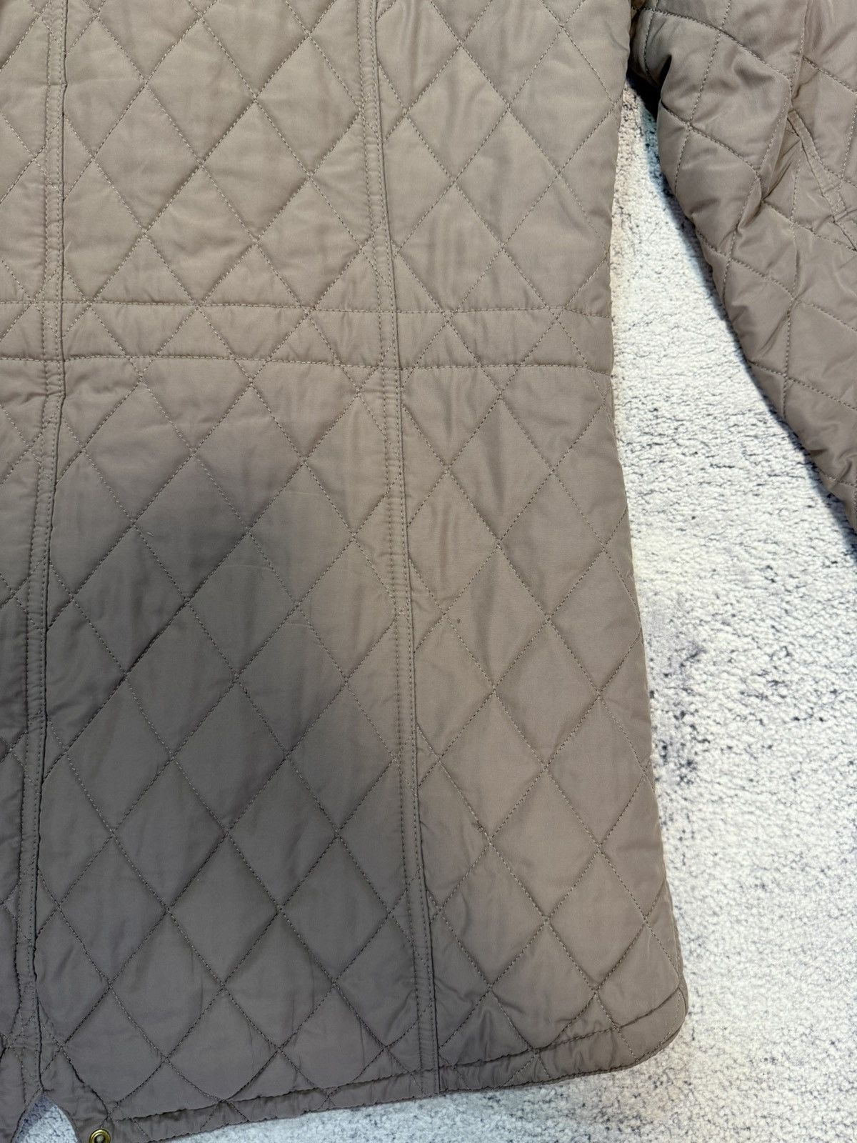 Barbour Barbour Enduro Quilt Women Jacket Hooded Fur UK14 EU40 USA10 Size L / US 10 / IT 46 - 15 Thumbnail