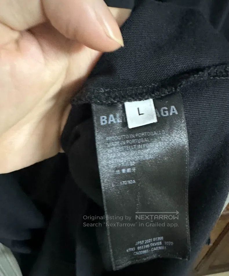 Balenciaga Balenciaga Distressed Short Sleeve T-Shirt Size US L / EU 52-54 / 3 - 4 Thumbnail
