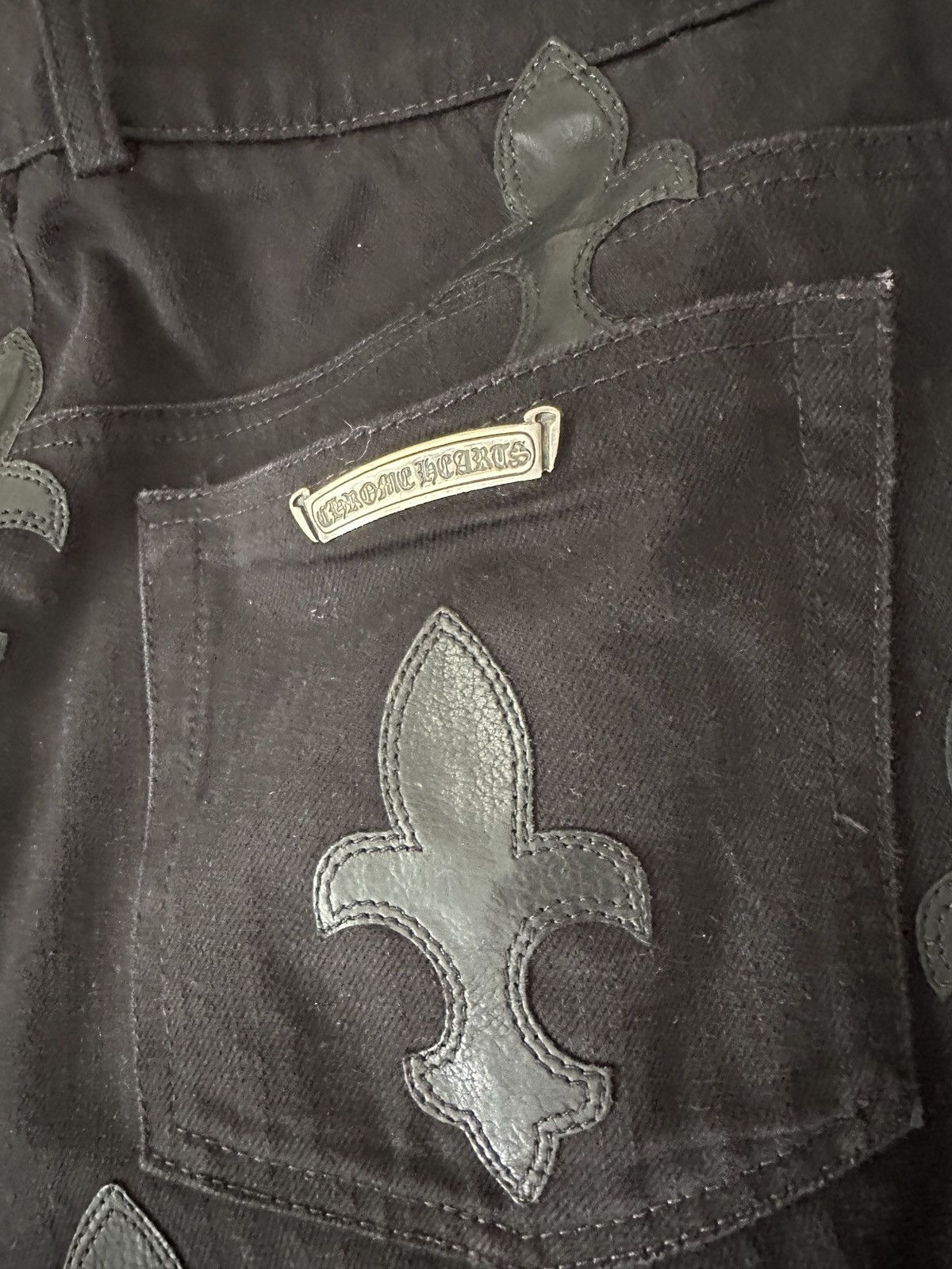 Chrome Hearts Chrome Hearts Le Fleur Leather Patch Double Knee Denim Jeans Size US 34 / EU 50 - 13 Thumbnail