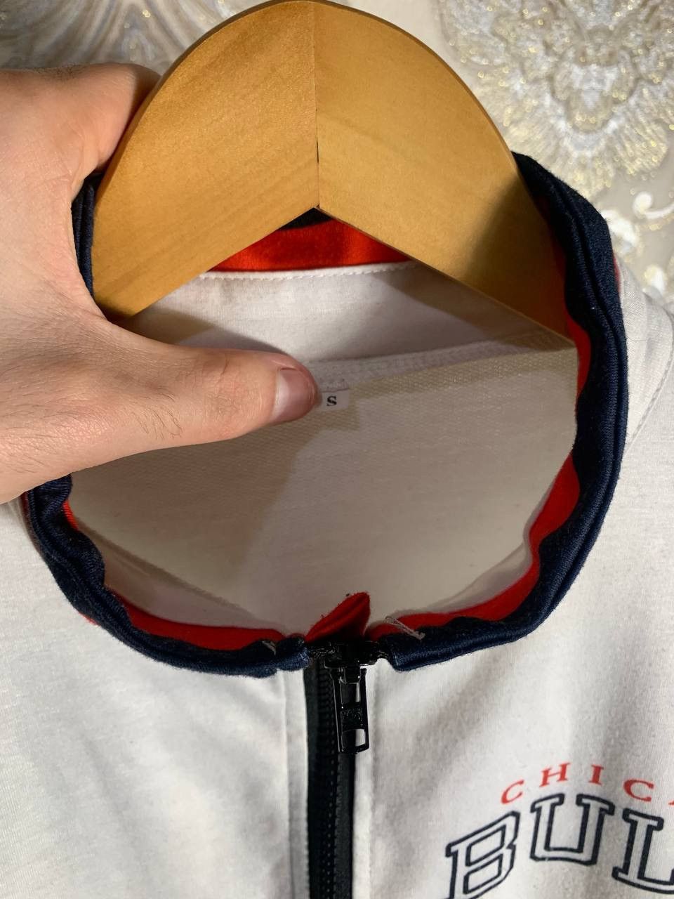 Vintage VERY RARE CHICAGO BULLS RETRO SWEATSHIRT NBA JORDAN Y2K 90s Size US S / EU 44-46 / 1 - 5 Thumbnail