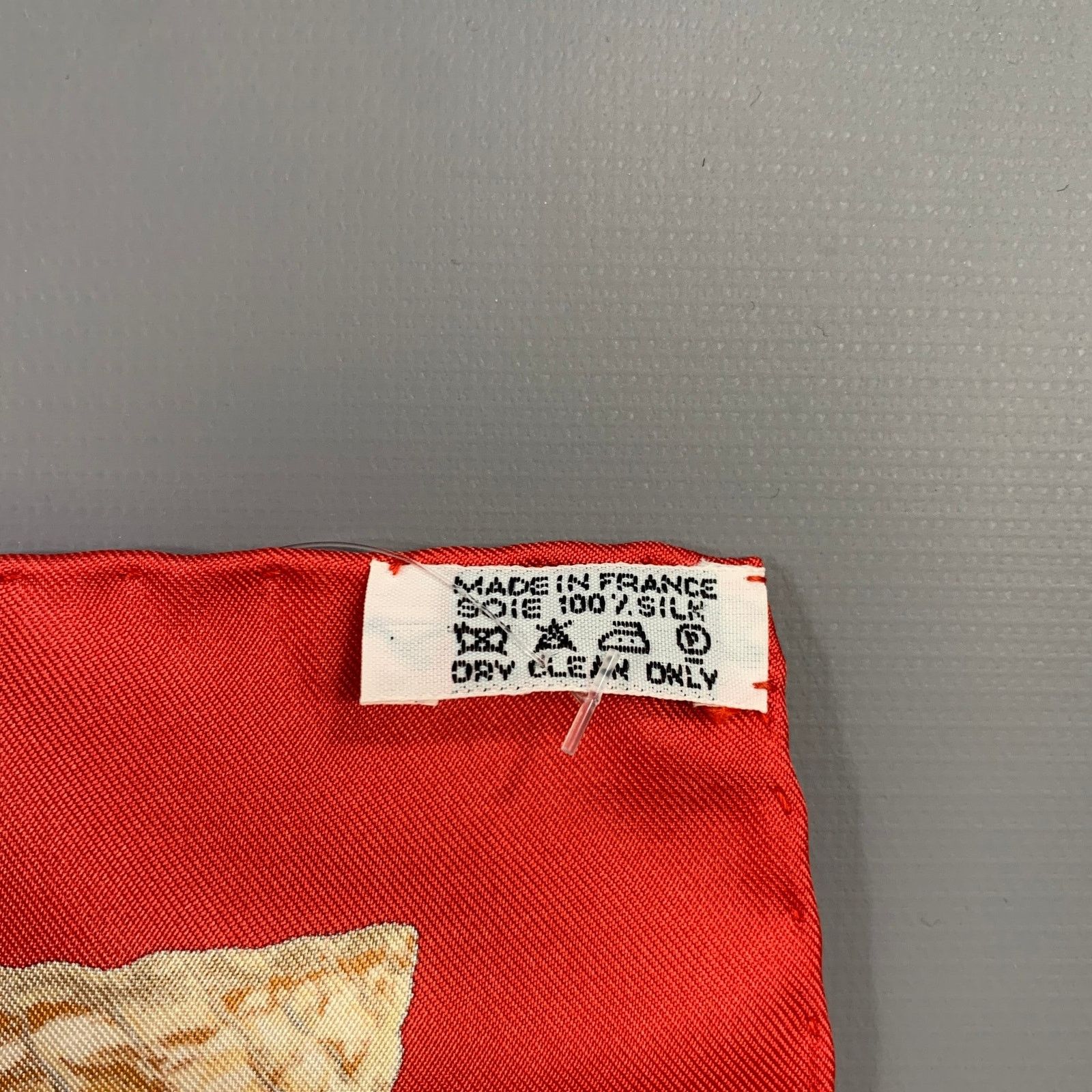 Hermes HERMES Red Gold Print Silk Scarves Size ONE SIZE - 11 Thumbnail