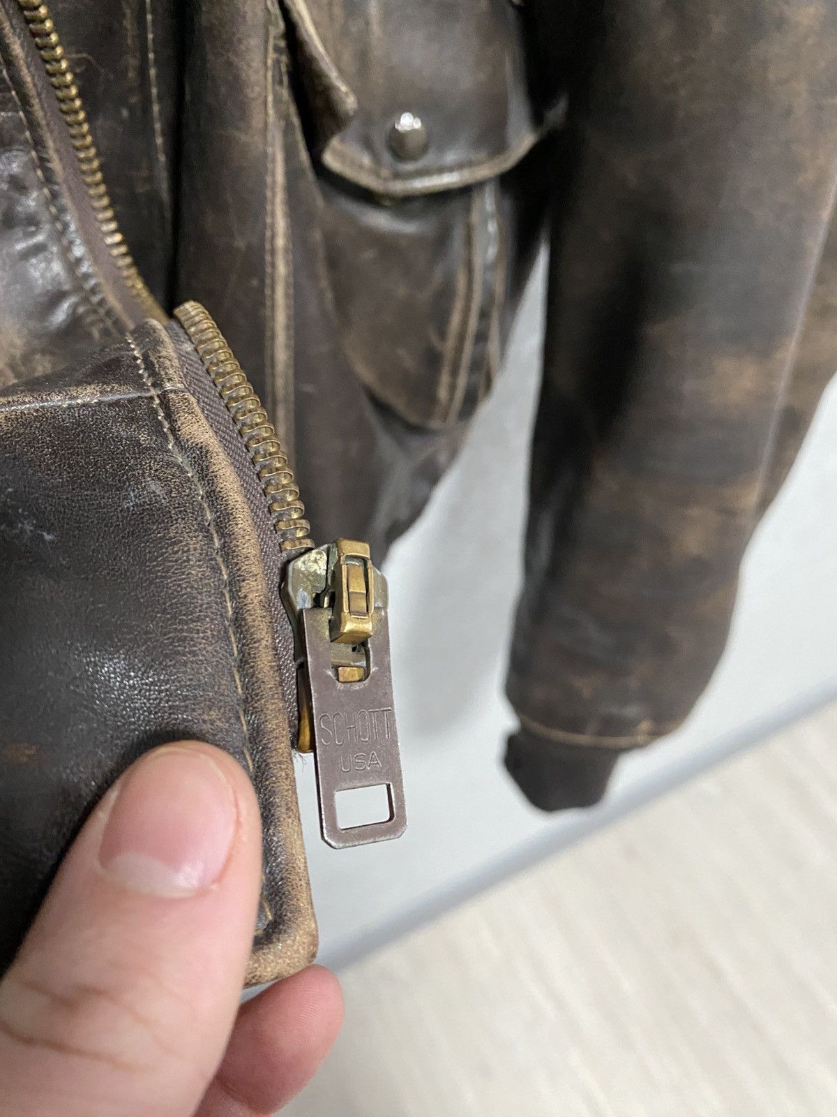 Schott GENUINE VINTAGE 70s SCHOTT IS 674 MS LEATHER FLIGHT JACKET Size US M / EU 48-50 / 2 - 25 Thumbnail