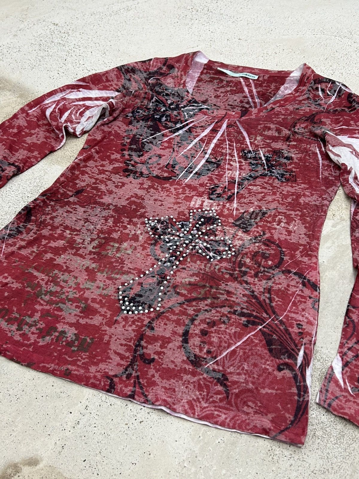 Designer × Japanese Brand Edgy Red L/ Sleeve Top –Distressed Print Angel Wing Graphics Size US XS / EU 42 / 0 - 6 Thumbnail