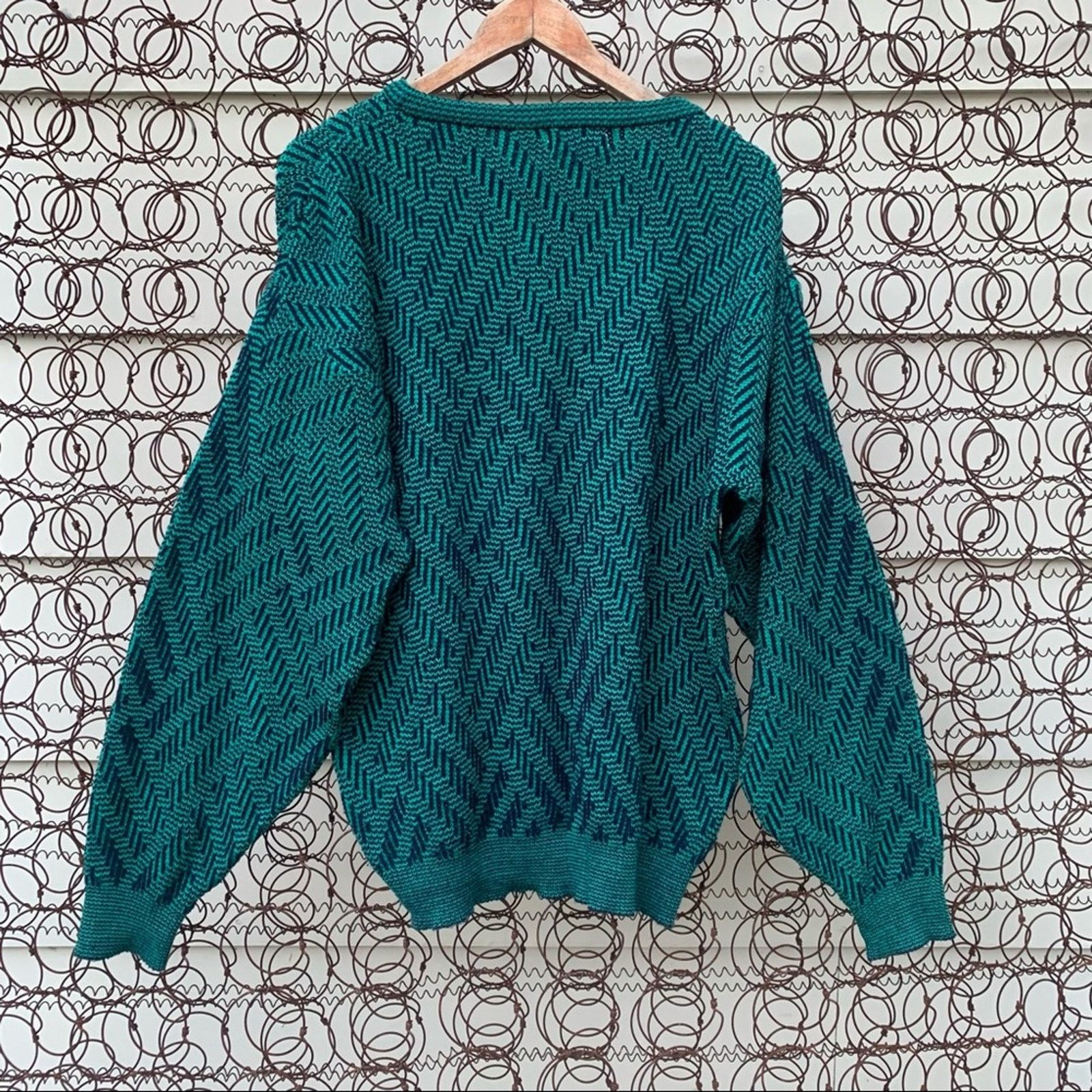 Vintage Vintage Men’s Store Tall chevron pattern teal navy sweater Size L / US 10 / IT 46 - 3 Thumbnail