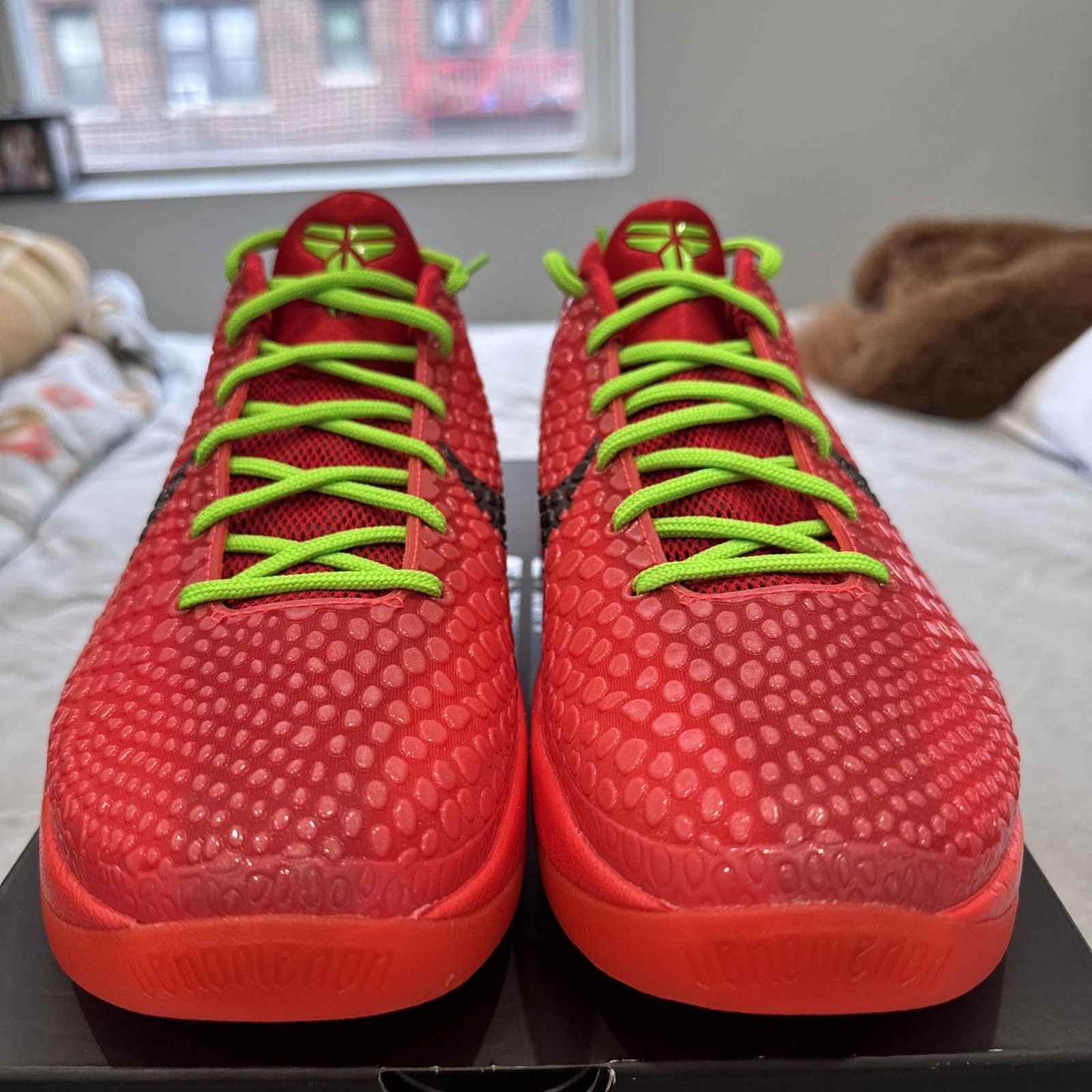 Nike New DS Nike Kobe 6 Protro Reverse Grinch Size US 9.5 / EU 42-43 - 4 Thumbnail