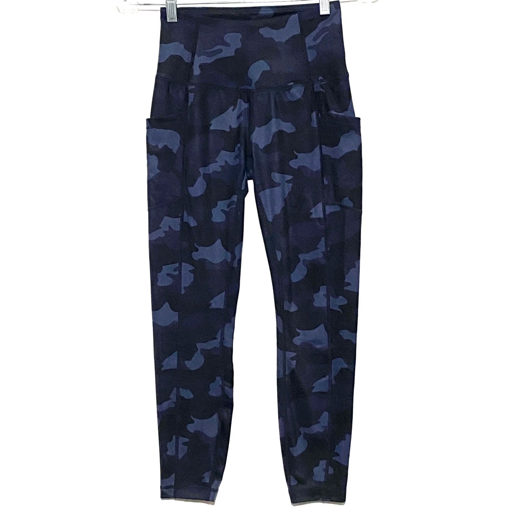 Vintage Yogalicious Lux Side Pocket 7/8 Ankle Leggings XS Camouflage Athleisure Yoga Gym Women XS Blue Camouflage 7/8 Inseam 24in Size 26" / US 2 / IT 38 - 2 Thumbnail