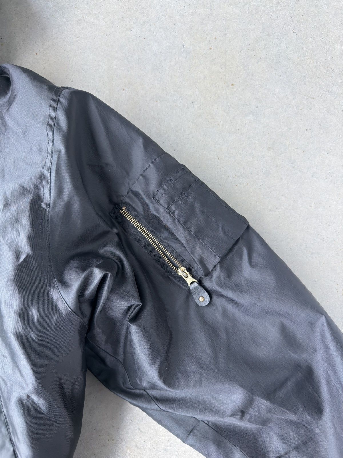 Other Vintage Black Hooded Military Bomber Jacket Size US XL / EU 56 / 4 - 4 Thumbnail