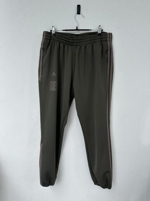 Kanye clearance calabasas pants