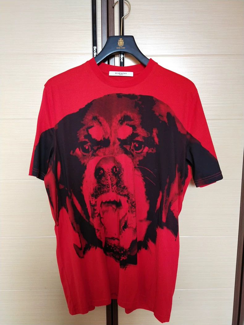 Givenchy Givenchy Ripped T-shirt 2506-Nextarrow Size US M / EU 48-50 / 2 - 1 Thumbnail