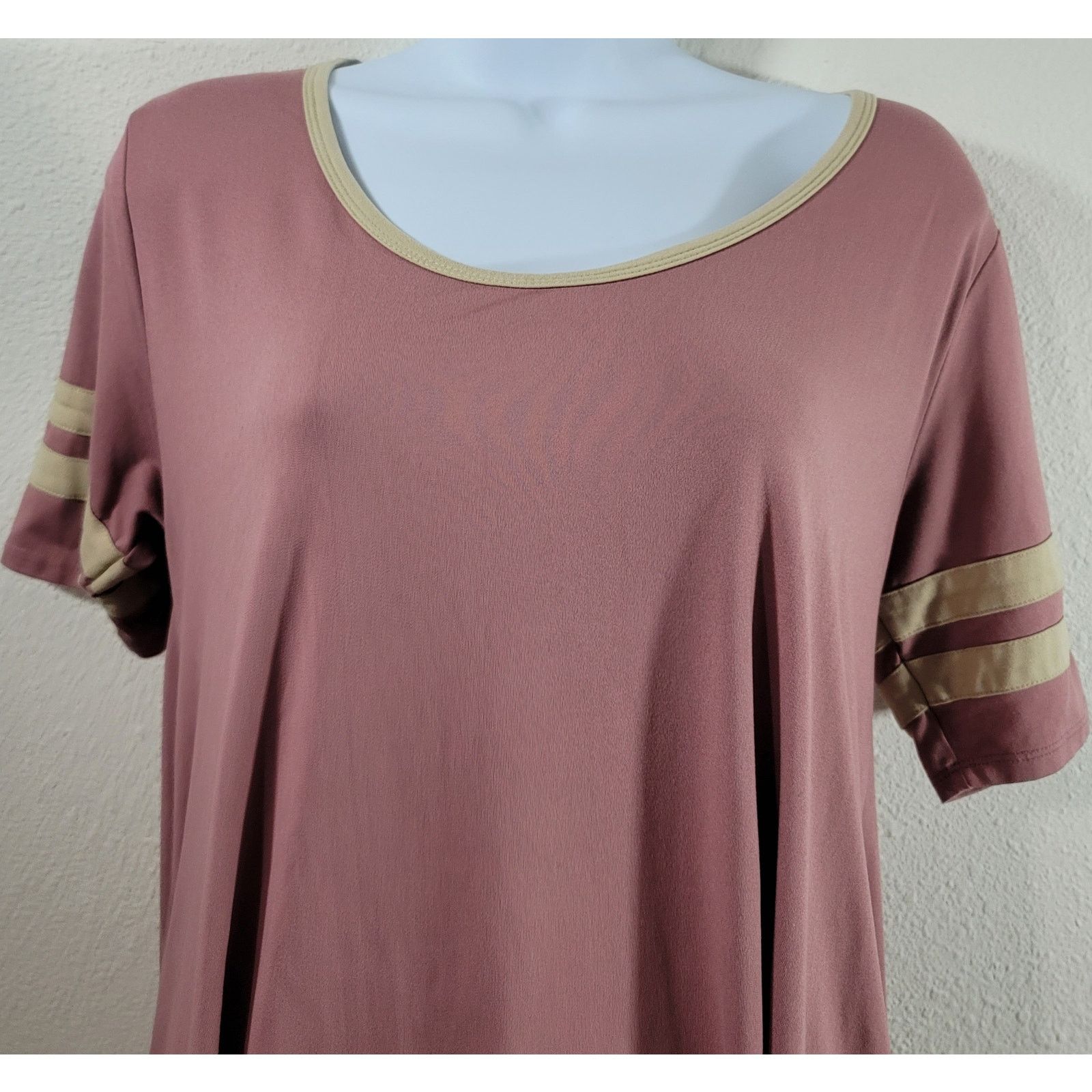Other LulaRoe Dusty Rose Tan Hi Low Top XS Lightweight Swing Soft Size XS / US 0-2 / IT 36-38 - 5 Thumbnail