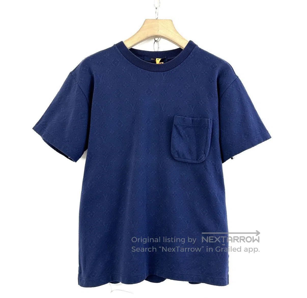 Louis Vuitton Blue Short-Sleeve Embossed Pattern T-Shirt with Pocket. Size US S / EU 44-46 / 1 - 1 Thumbnail
