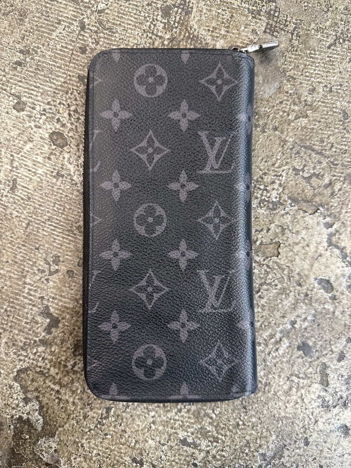 Louis Vuitton Louis Vuitton Monogram Eclipse Vertical Zippy Wallet Size ONE SIZE - 2 Thumbnail