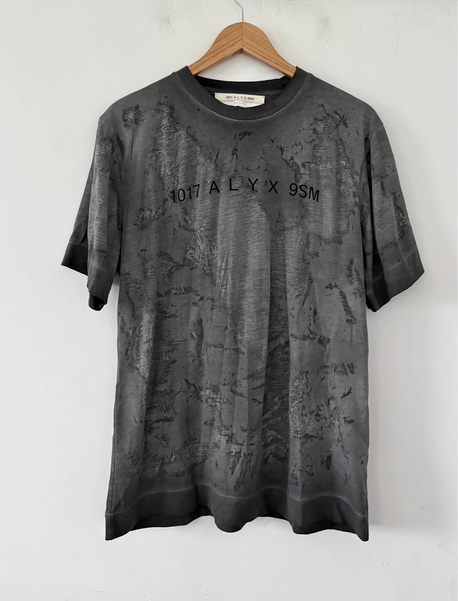 1017 ALYX 9SM 1017 ALYX 9SM Sheer Short Sleeve T-Shirt。 Ｑ21 Size US M / EU 48-50 / 2 - 1 Thumbnail