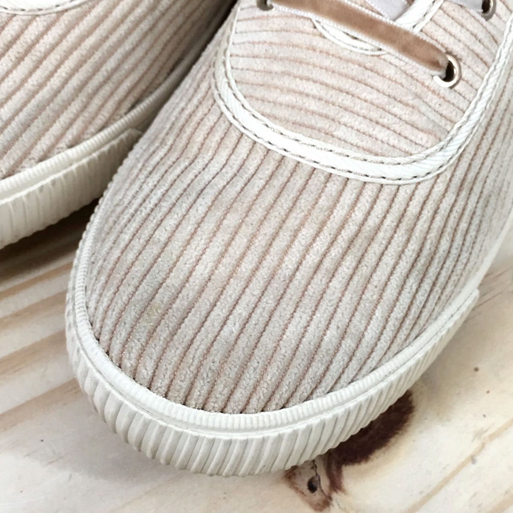 Toms TOMS Shoes Womens 7.5 Carmel Corduroy Beige Low Top Sneakers Casual Size M / US 6-8 / IT 42-44 - 4 Thumbnail