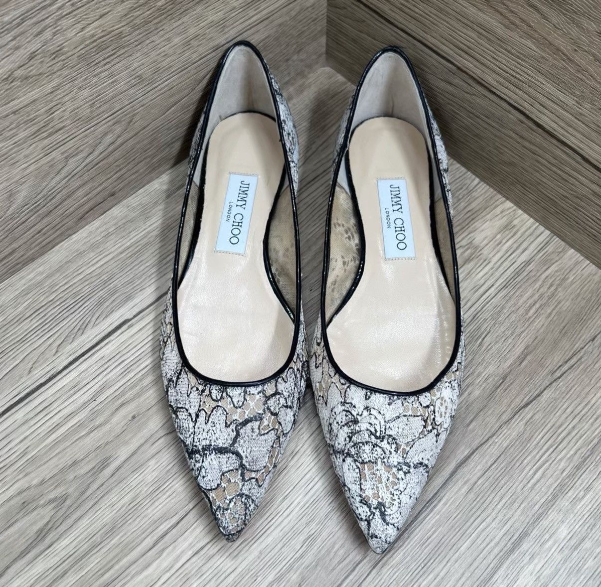 Jimmy Choo Jimmy Choo Black and Grey Lace Flats J41 Size US 7 / IT 37 - 2 Thumbnail