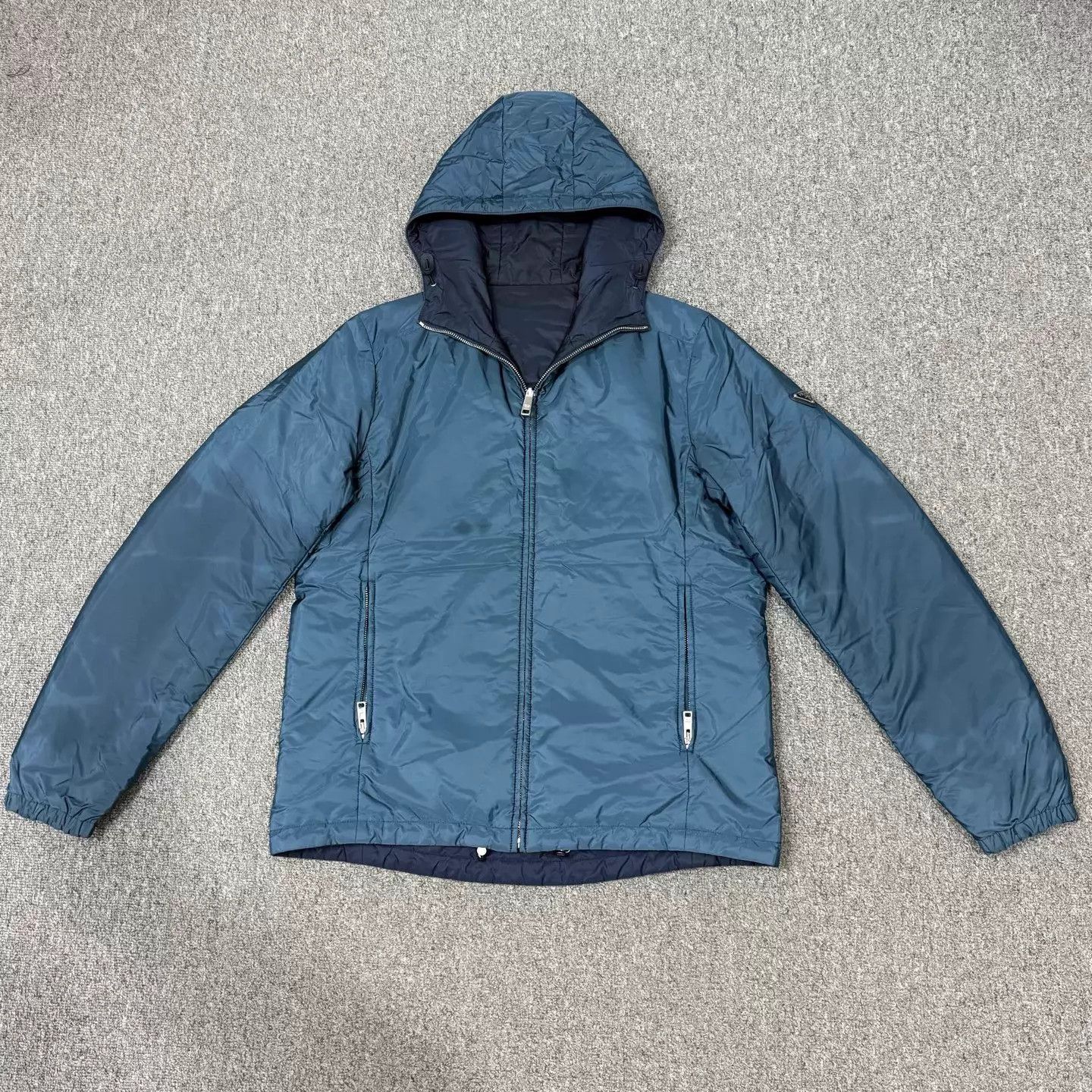 Prada Prada blue 2-sided triangle logo puffer jacket 50 Size US M / EU 48-50 / 2 - 1 Thumbnail