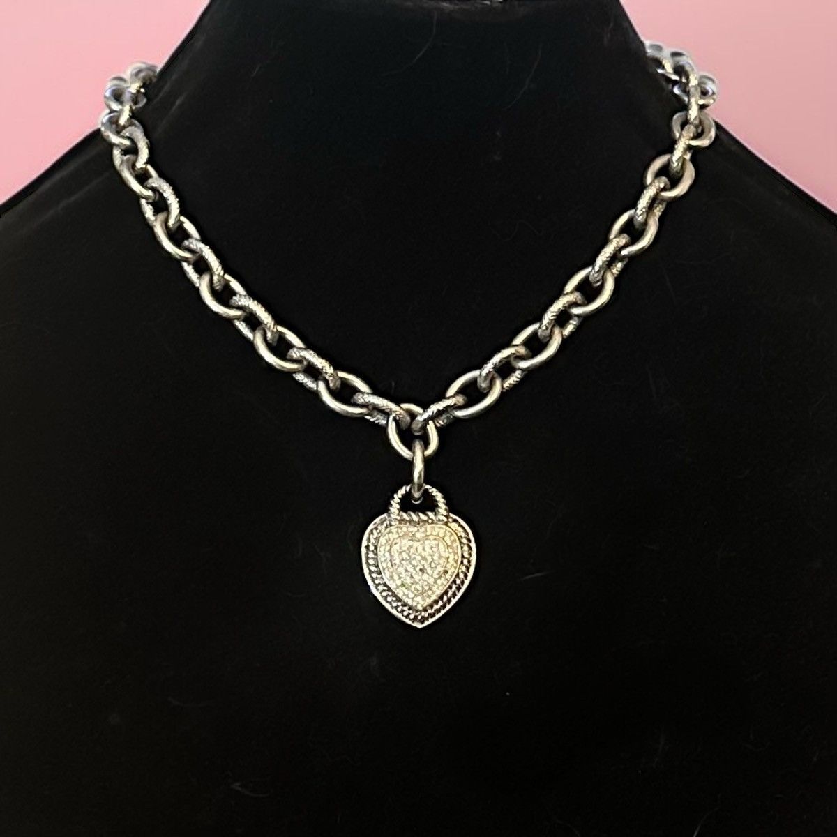 Other Chunky silver tone rhinestone heart pendant toggle necklace Size ONE SIZE - 1 Thumbnail