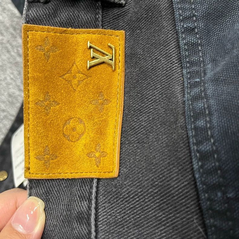 Louis Vuitton Louis Vuitton Louis Vuitton Black Letter Print Casual Jean Size US 34 / EU 50 - 4 Thumbnail