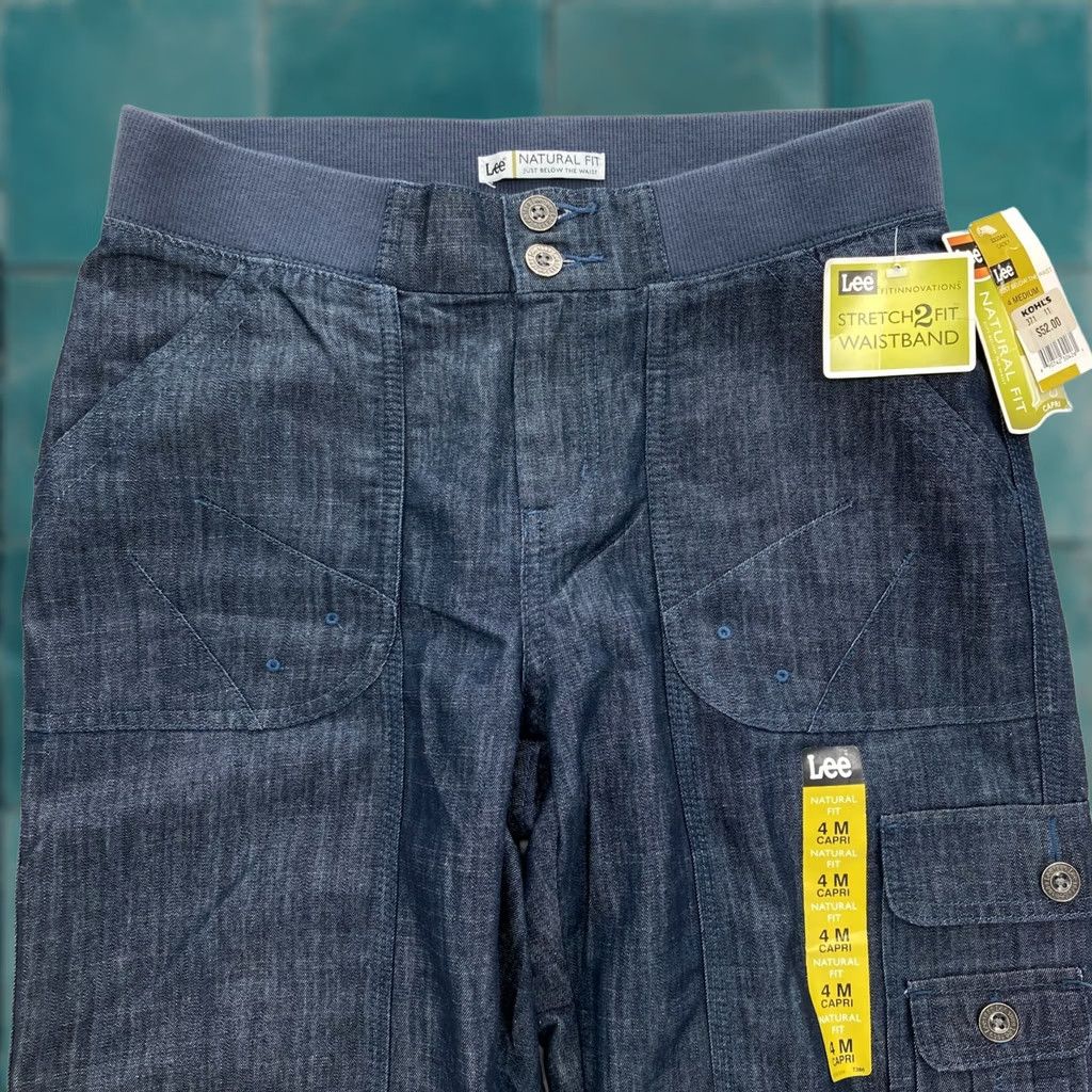 Lee Lee Capri Pants Women 4 Blue Chambray Stretch Waistband Comfort Regular Fit Capris Size 27" / US 4 / IT 40 - 1 Thumbnail