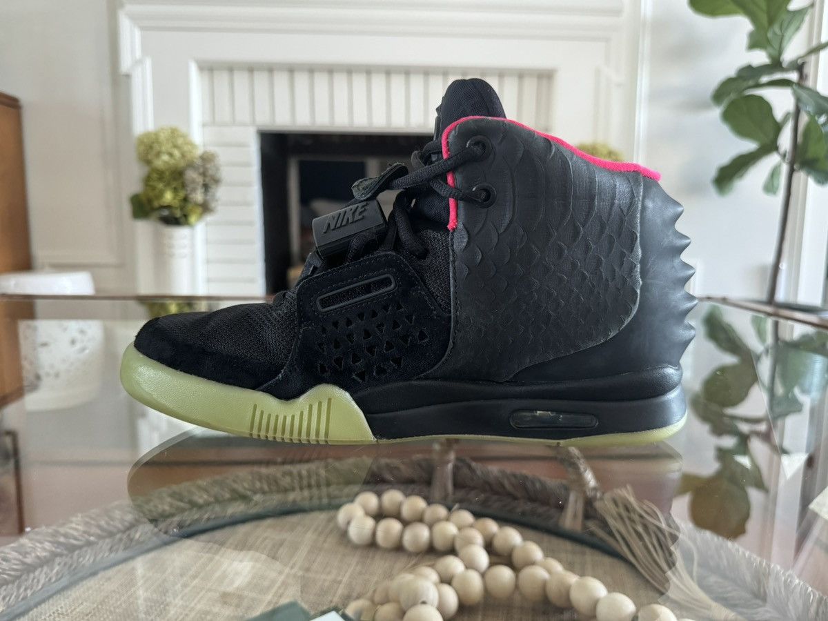 Kanye West × Nike Nike Air Yeezy 2 “Solar Red” Size US 9 / EU 42 - 7 Thumbnail