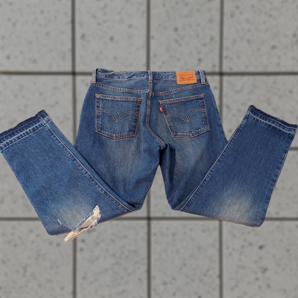 Levi's Mens Levi's 501 Jeans Blue Denim Pants Straight Classic Size 29x32 32x27 Size US 29 - 1 Thumbnail