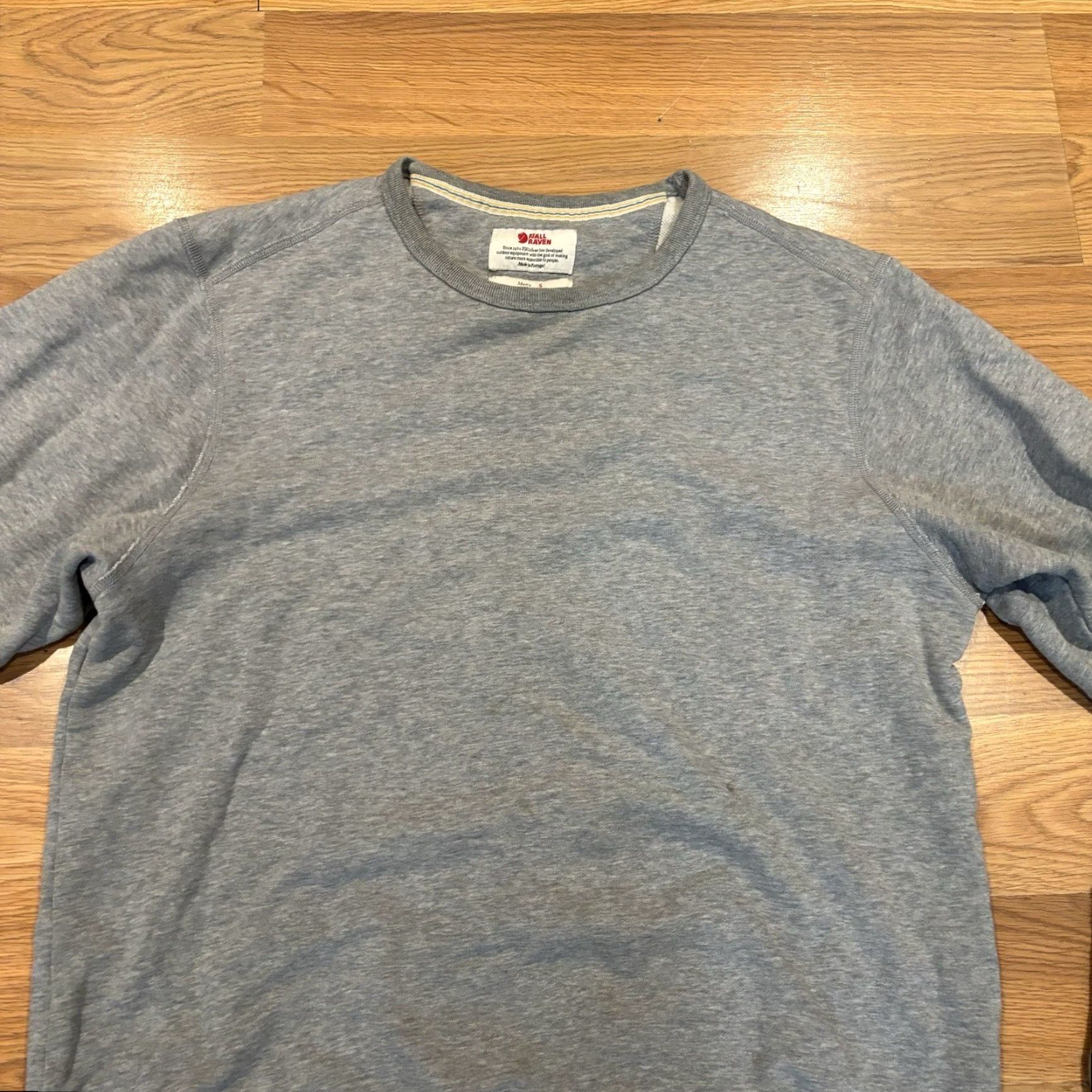 Vintage **Fjallraven Gray Mens Regular Fit Pullover Sweatshirt Small** User: **Fjallraven Gray Mens Regular Fit Cotton Sweatshirt Small** Size US S / EU 44-46 / 1 - 7 Thumbnail