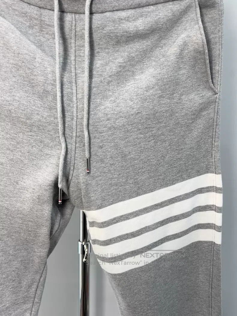 Thom Browne Thom Browne size 1 Grey Four-stripe Sweatpants Size US 31 - 2 Thumbnail