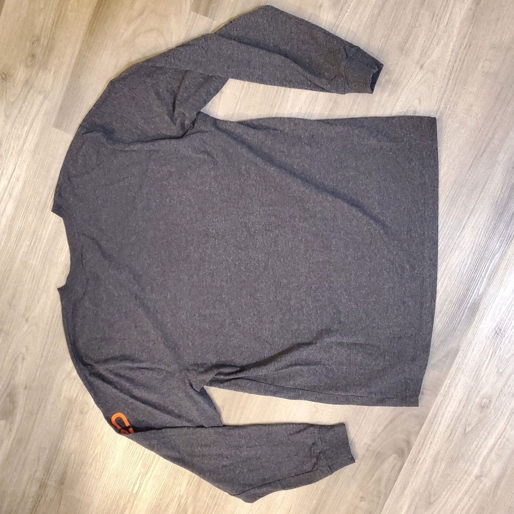 Carhartt Carhartt Mens M Long Sleeve Gray With Orange Logo Sleeve Relaxed Fit Street Work Shirt Size US M / EU 48-50 / 2 - 3 Thumbnail