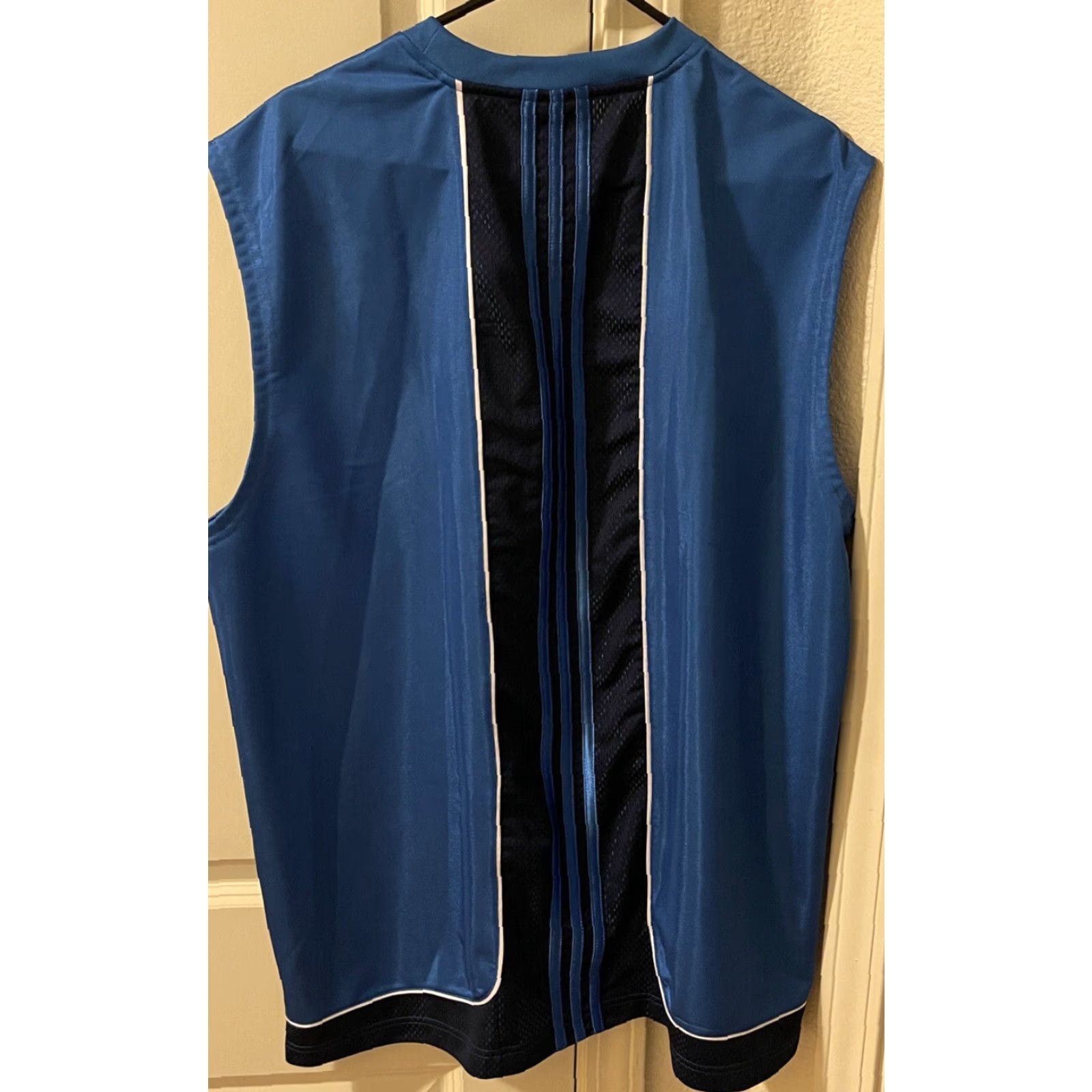 Adidas ADIDAS Basketball Jersey Sleeveless Tank Blue XL Men Shaped Knit Breathable Lightweight Activewear Size US XL / EU 56 / 4 - 2 Thumbnail