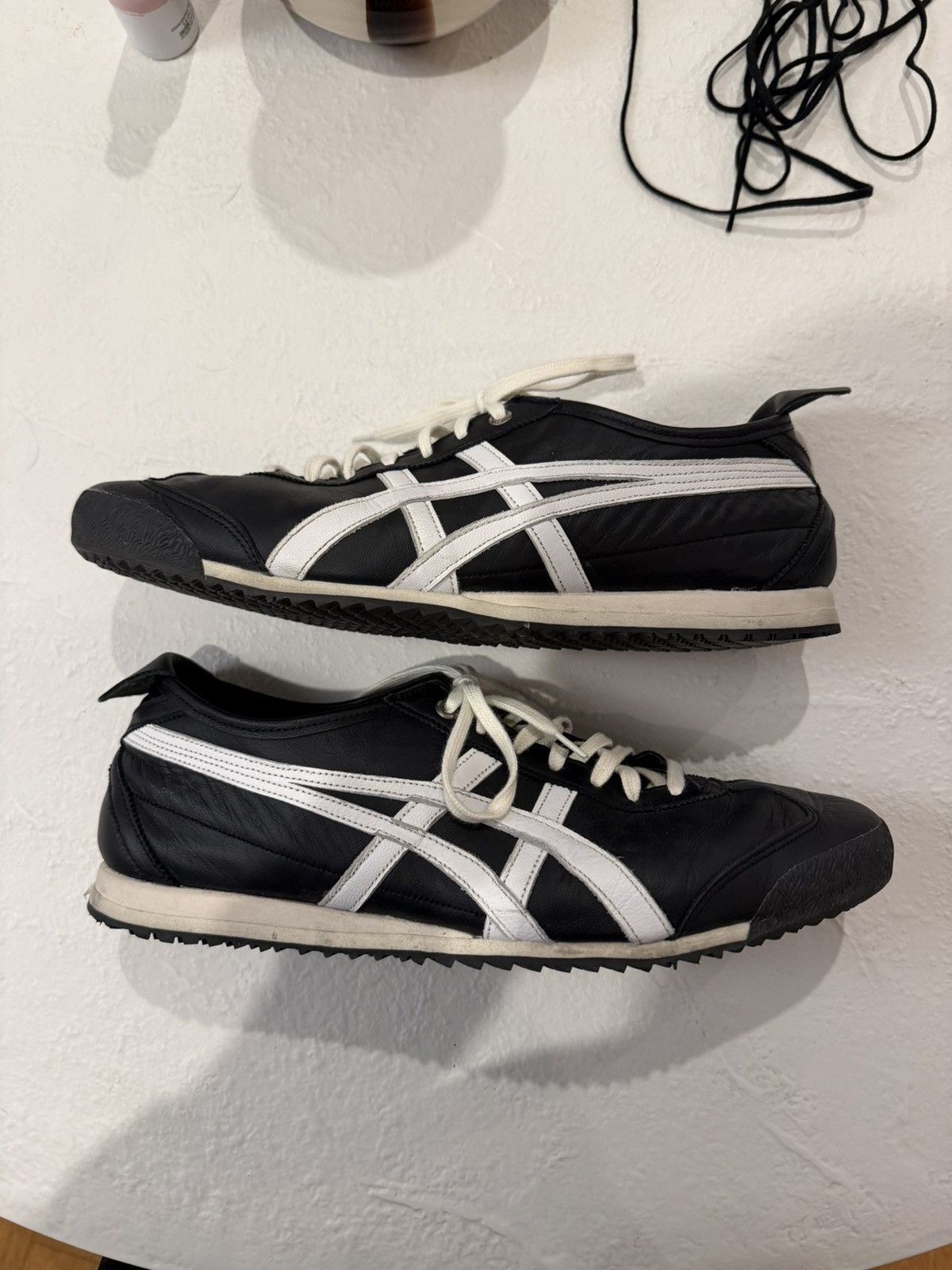 Onitsuka Tiger Rotation 77 Mens Size 10 Black Sneaker Shoes Outdoors Casual Onitsuka Tiger Onitsuka Tiger Rotation 77 Mens Size 10 Black  main image 2