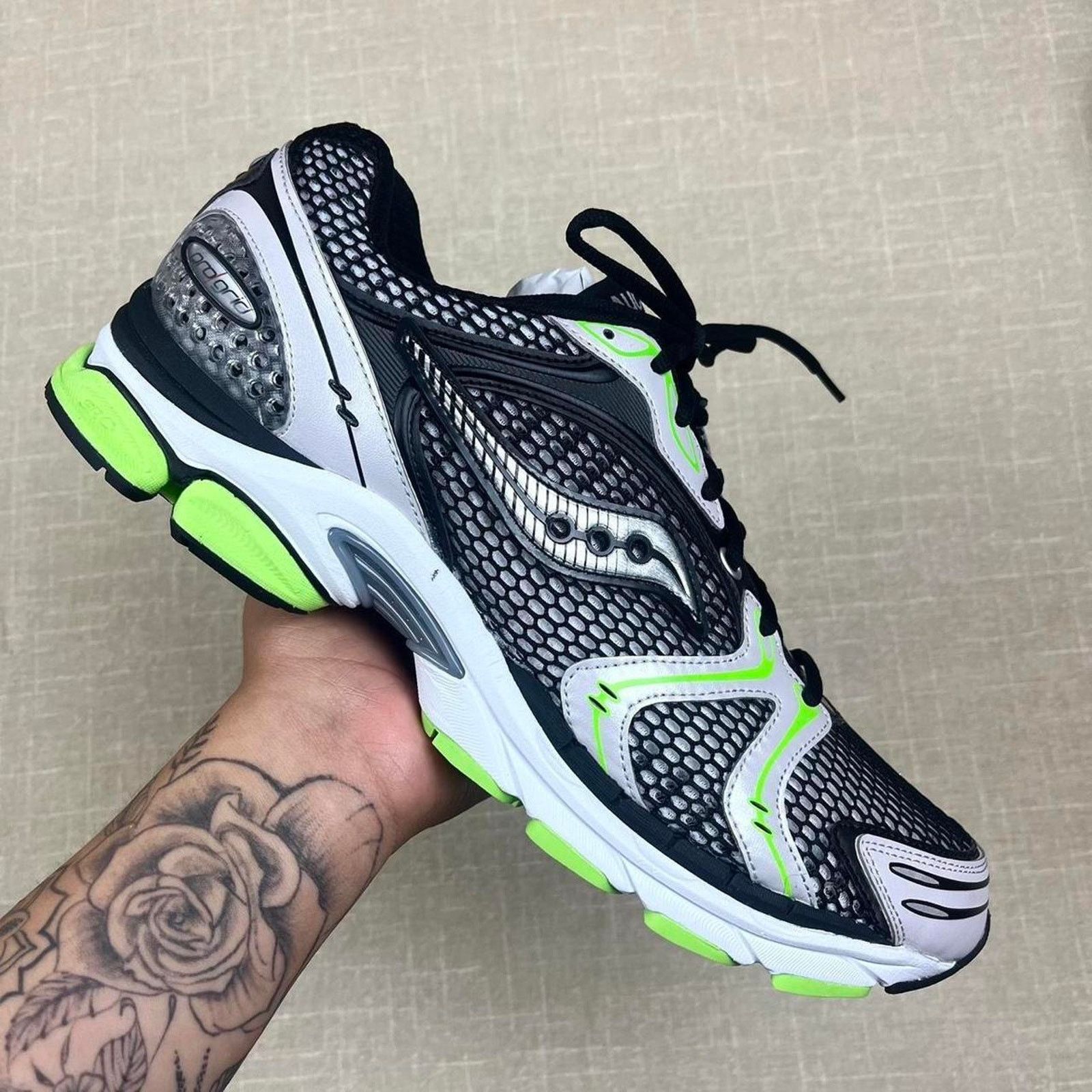 image of Saucony Progrid Triumph 4 “Black Speed Green" Shoes, Women's (Size 9)